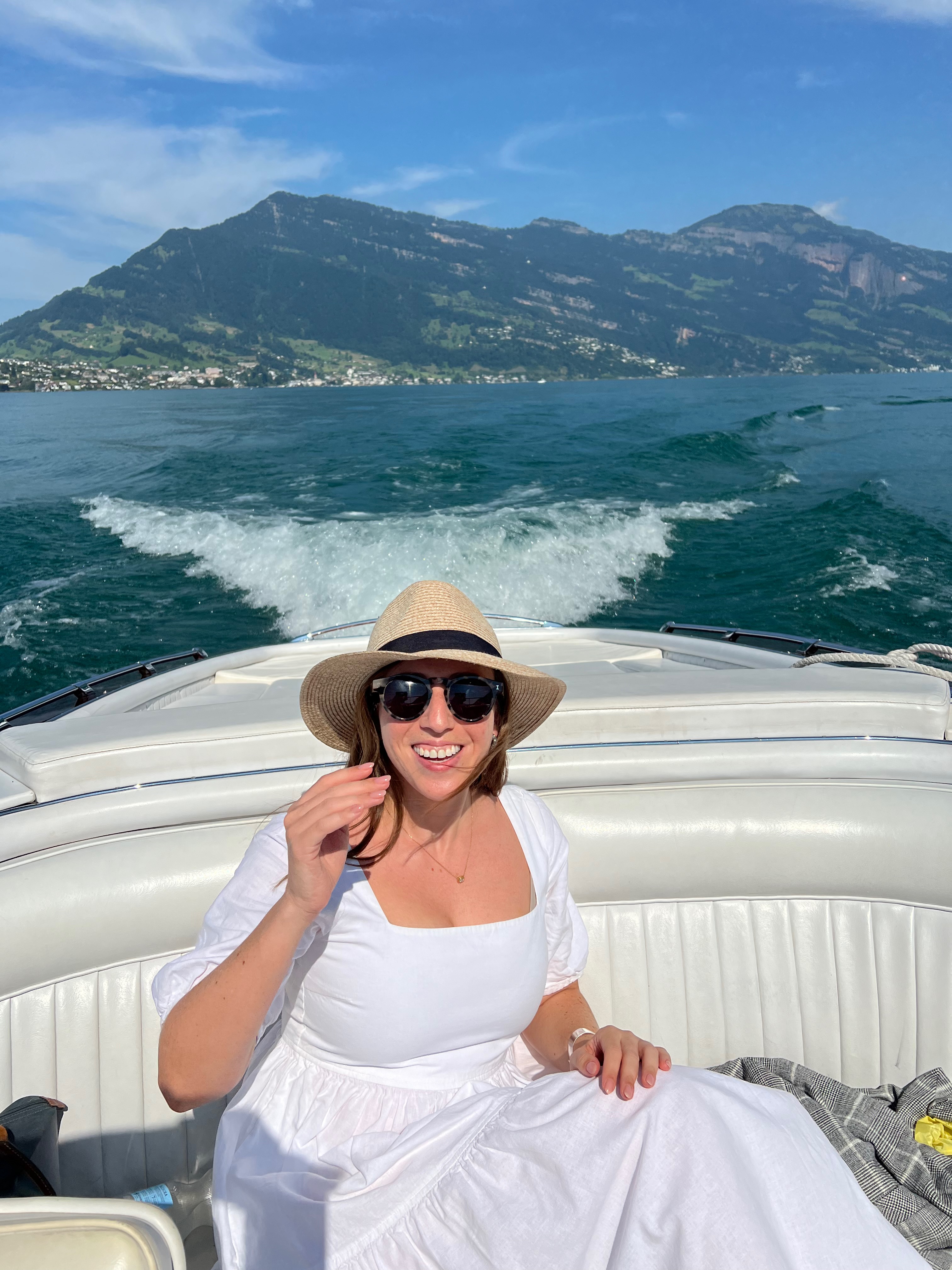 Travel Advisor - Ronit Davis