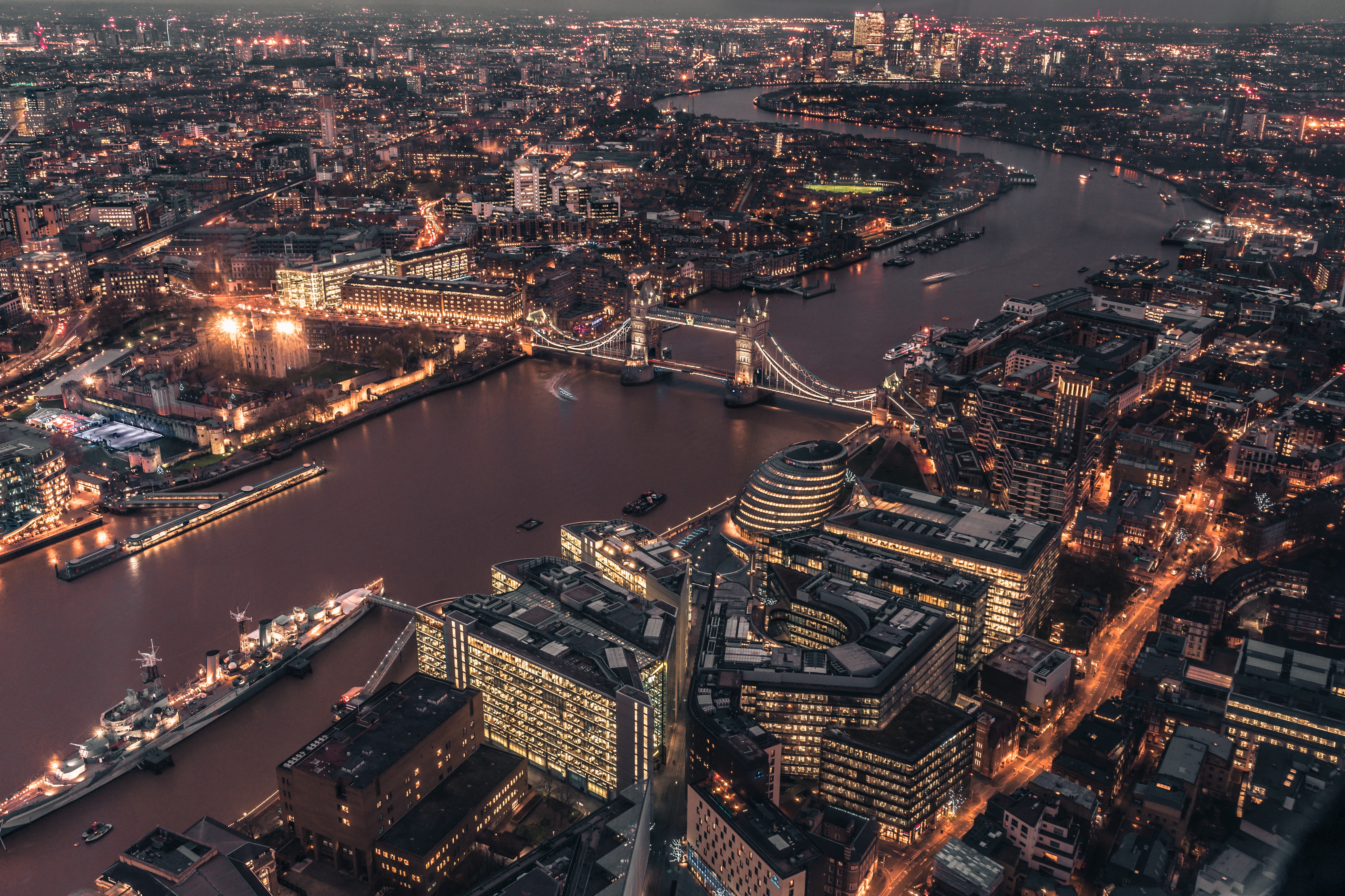 5 Notable Spots in London for Rock & Roll Fans