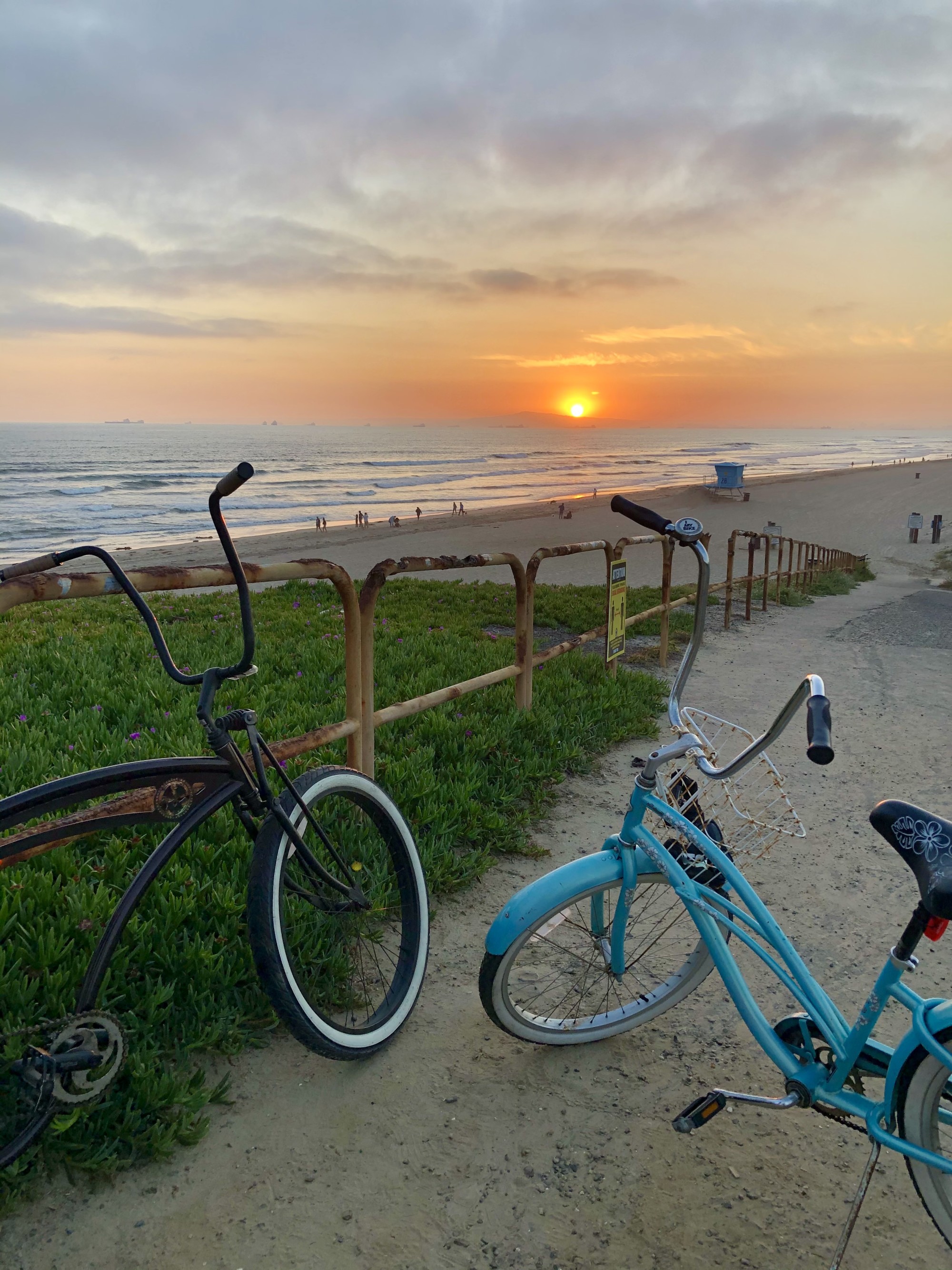 Eat, Play and Stay in Huntington Beach, CA: A Local's Guide