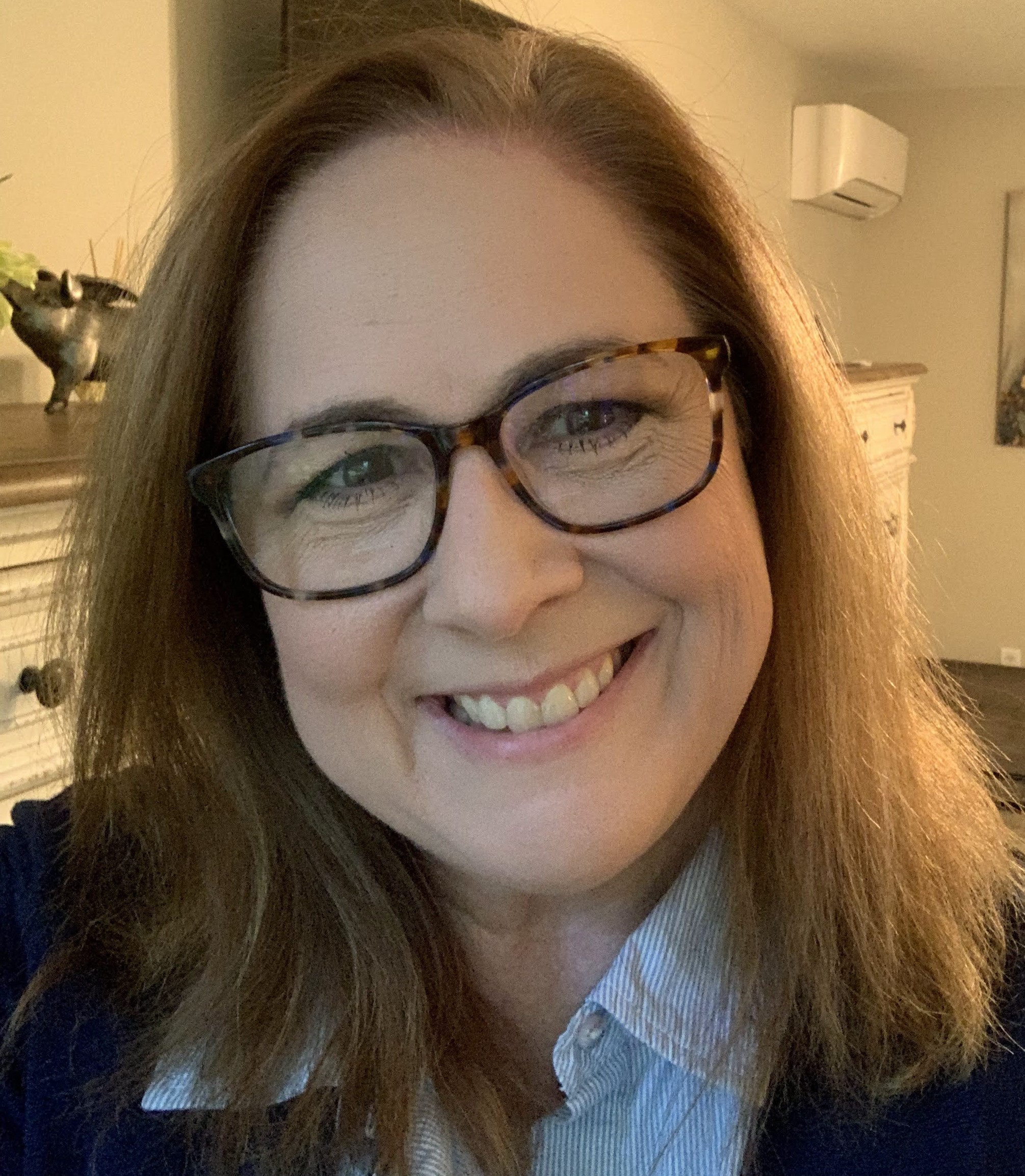 Advisor - Lisa White