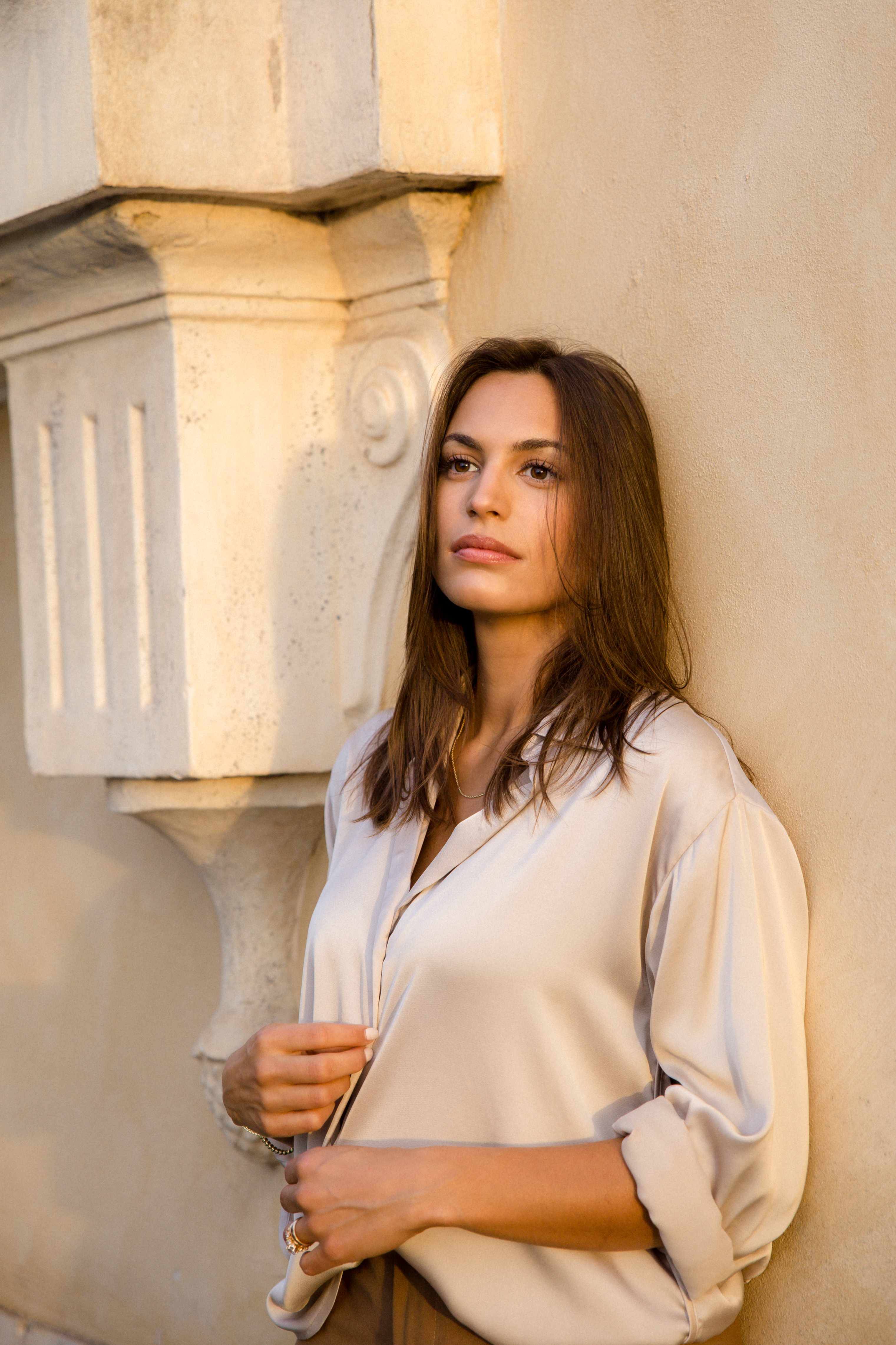 Fora Author - Julia Ferraro