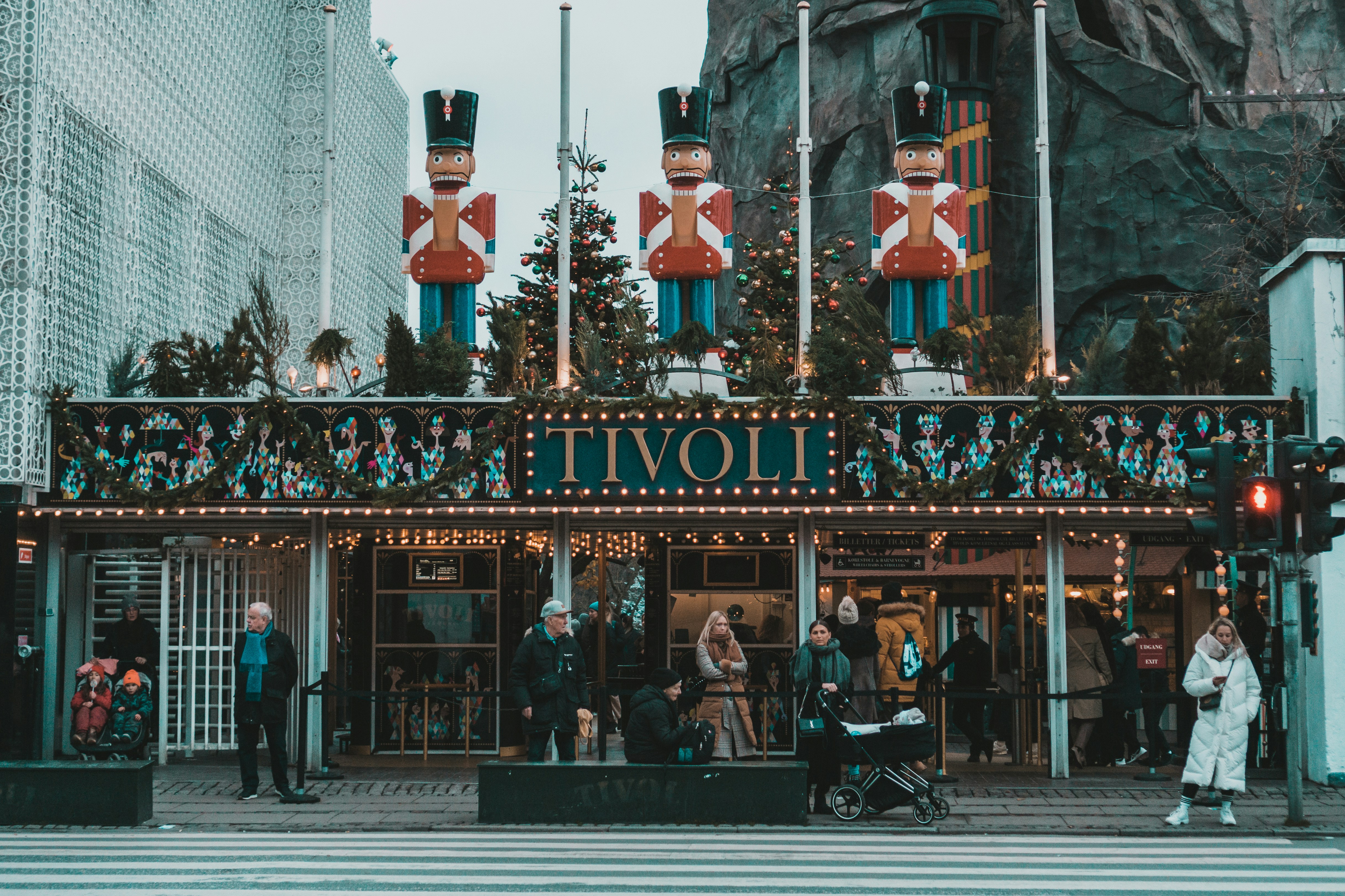 The decorative entrance to Tivoli Gardens with three model soldiers above the entrance.