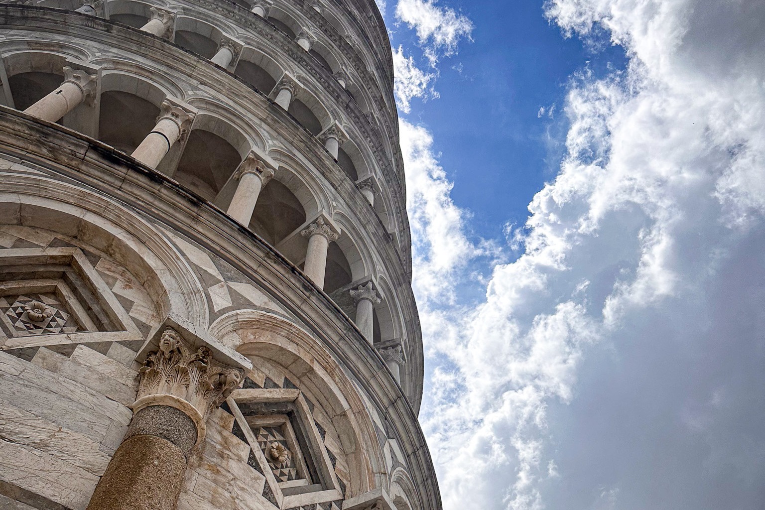 Leaning Tower of Pisa at daytime
