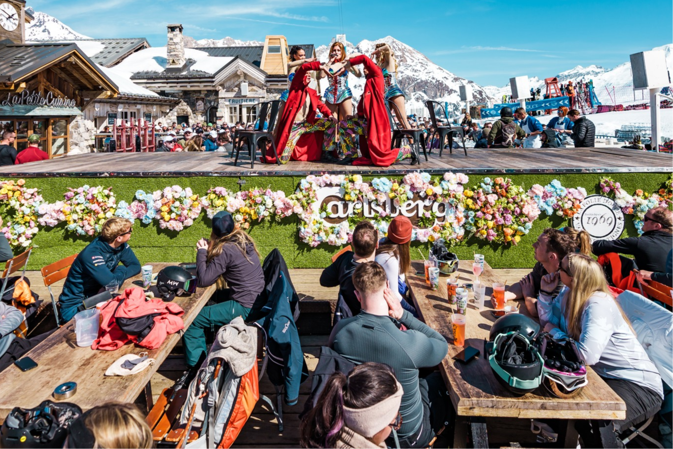 Dining with entertainment at La Folie Douce Val d'Isère.