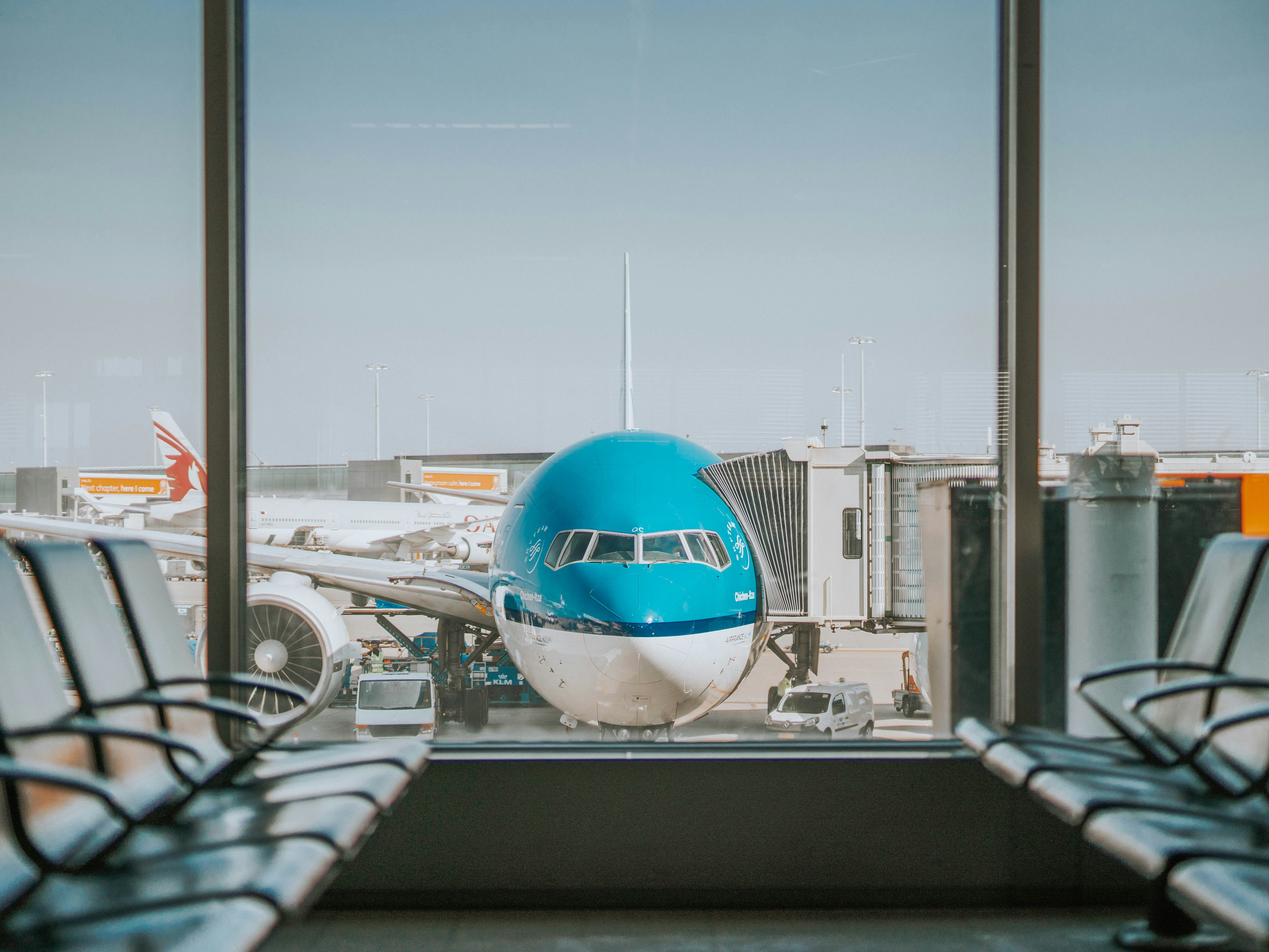 airplane-parked-near-passenger-pathway-ireland-travel-guide