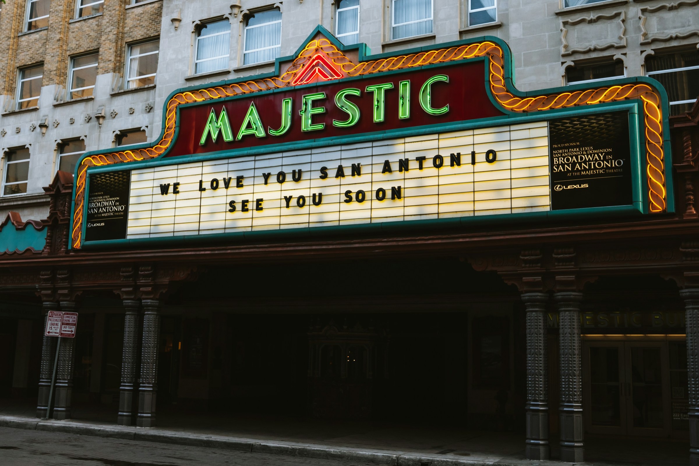 The marquee of the Majestic Theatre, which is the oldest and largest theatre in San Antonio.