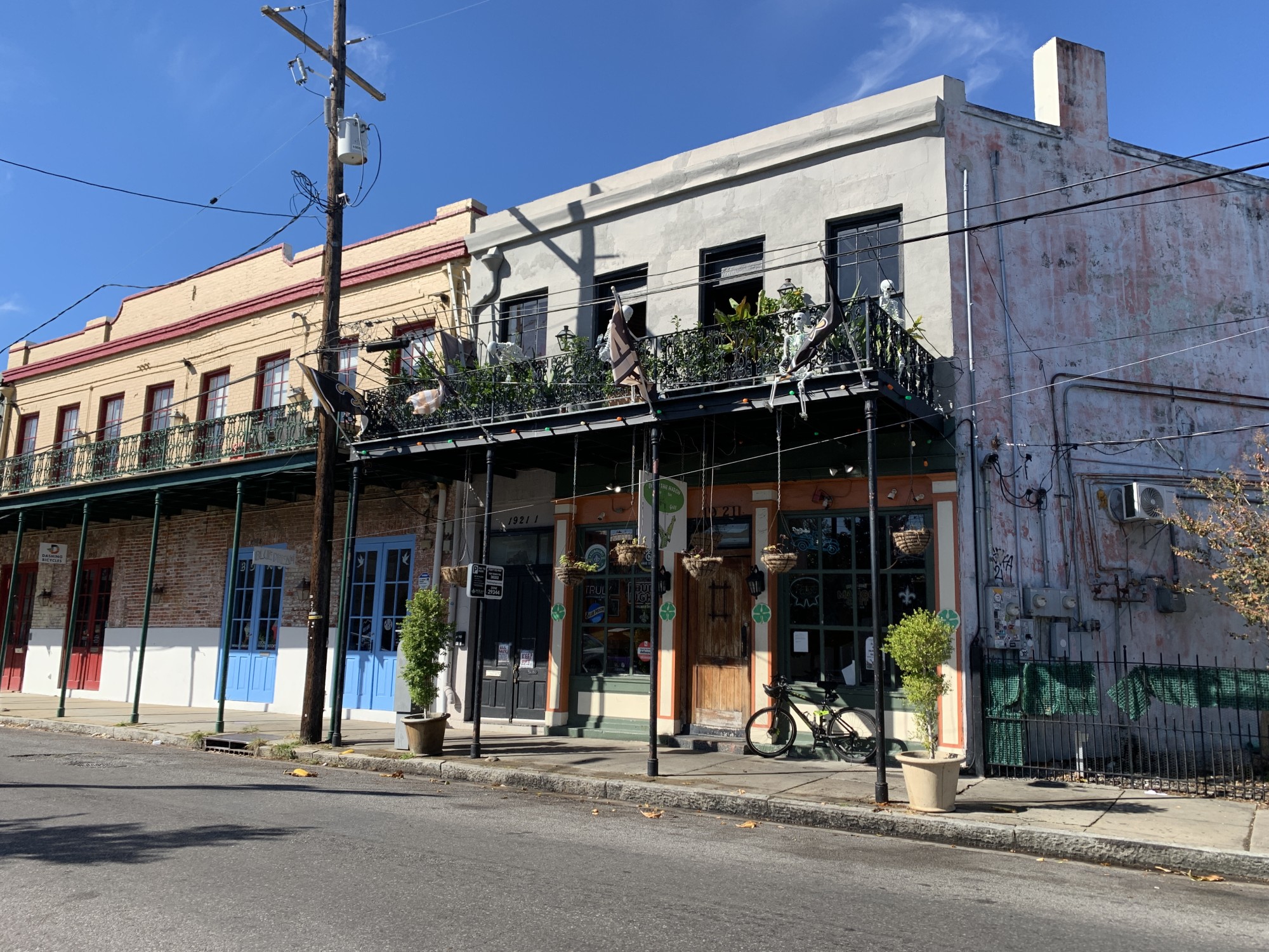 Buildings on a street in New Orleans.