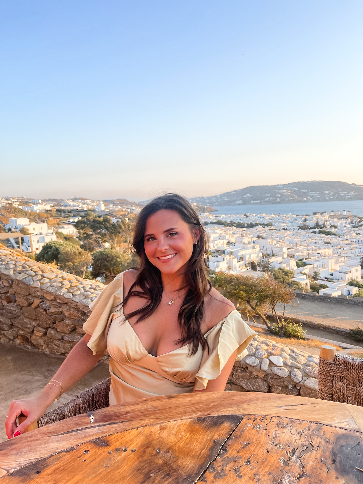 Rachel Good curated by Rachel Good