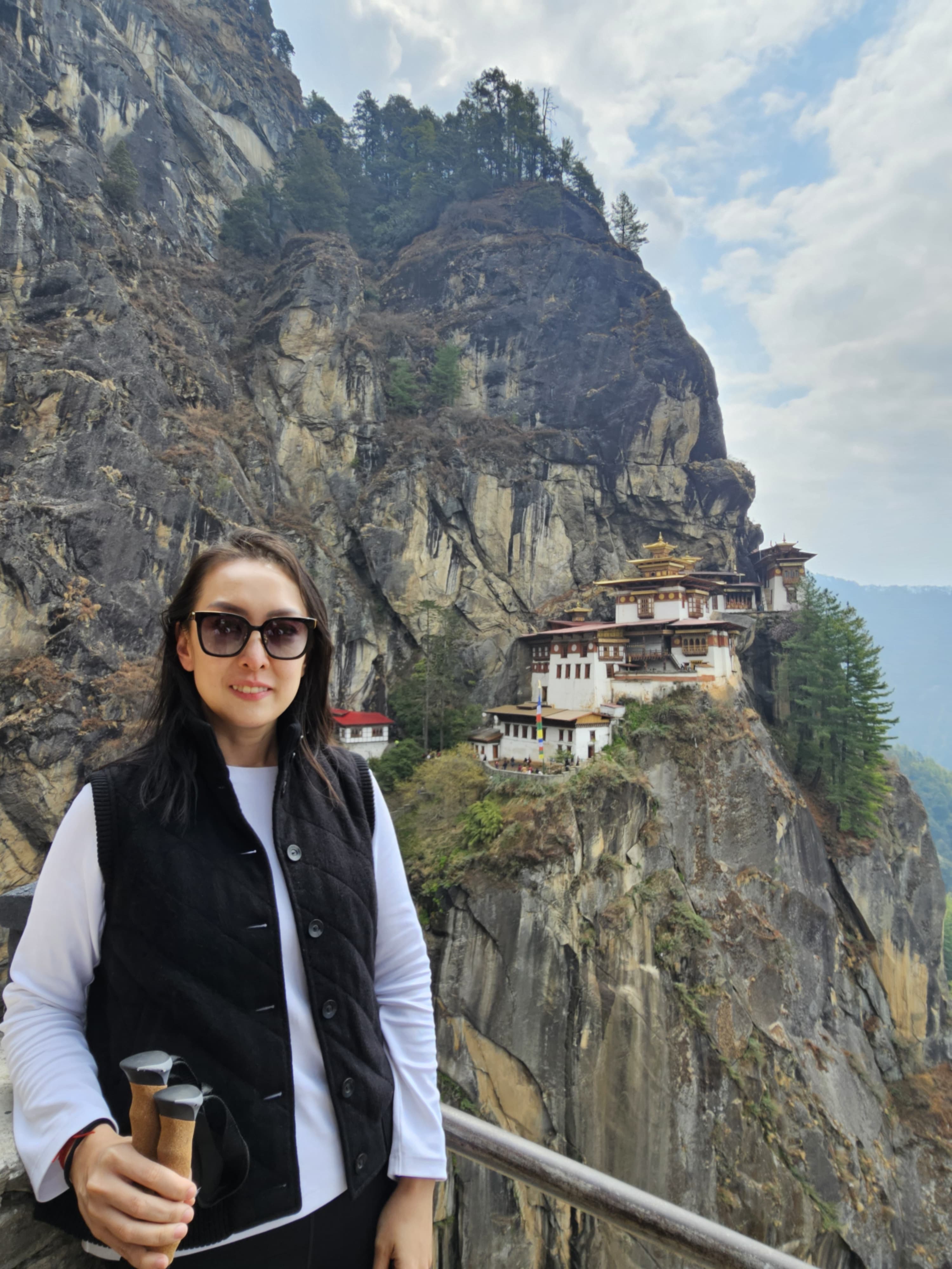 Travel Advisor - Aniela Rahardja