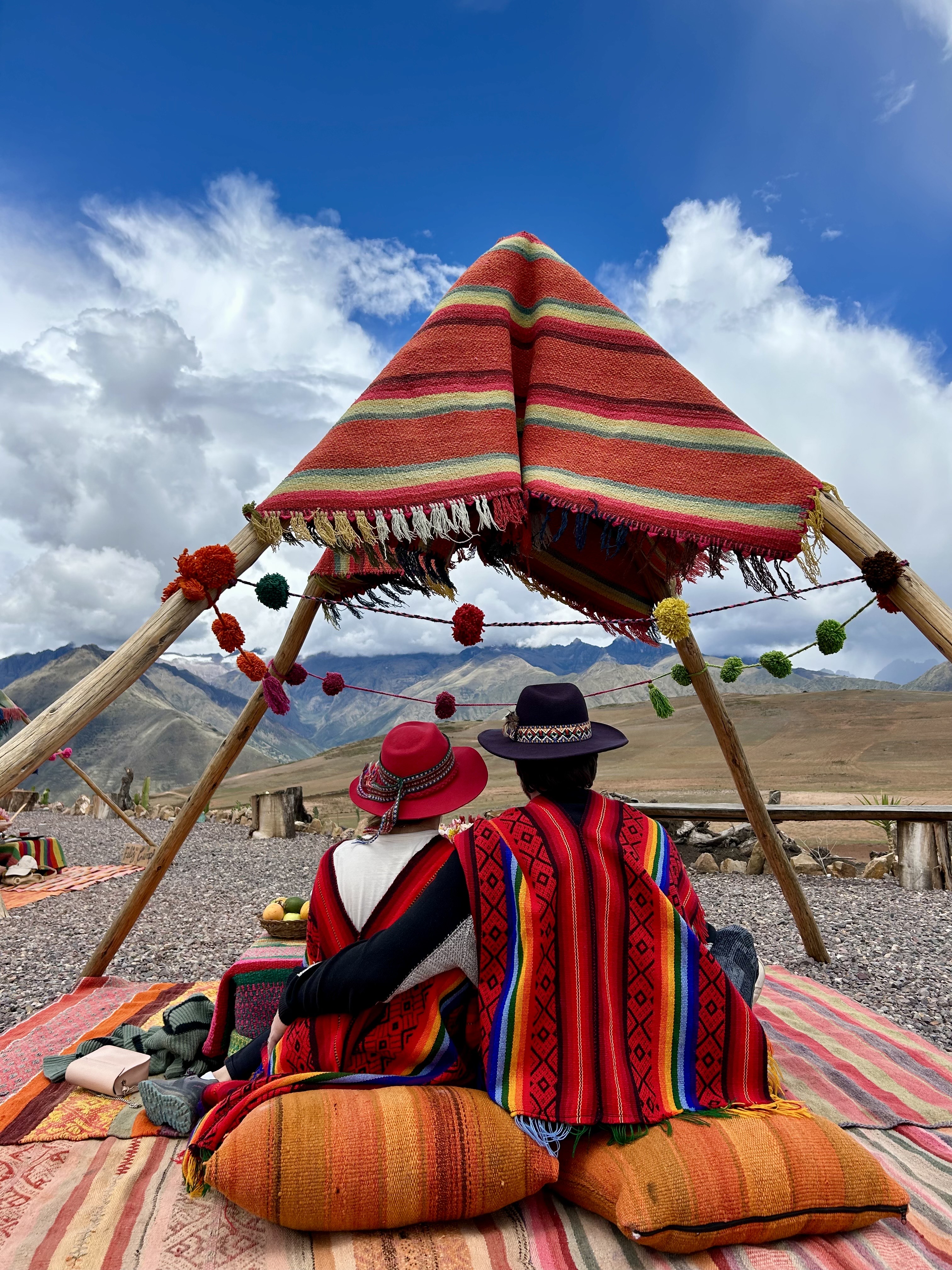 Experiencia de picnic en el Valle Sagrado de Cusco