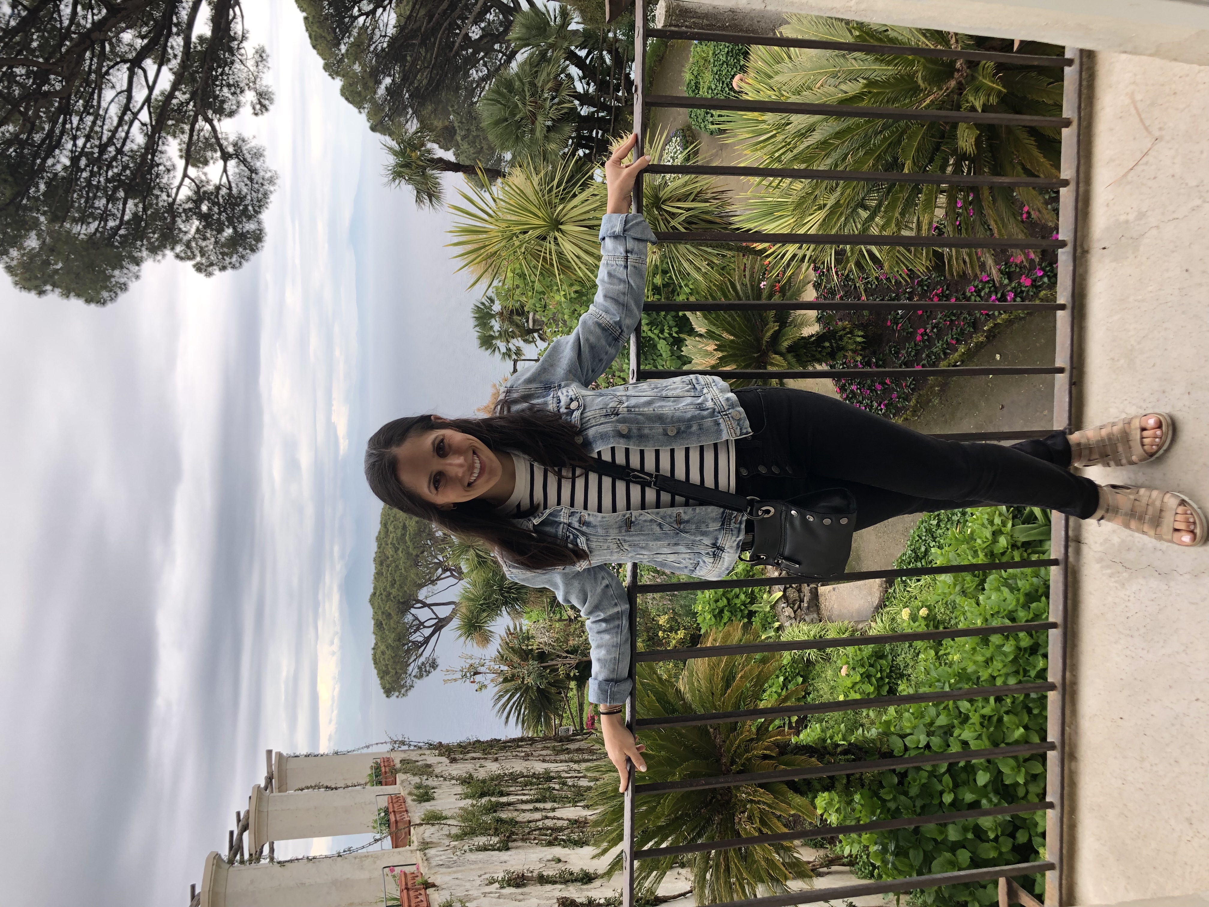 Advisor - Alex Mollen