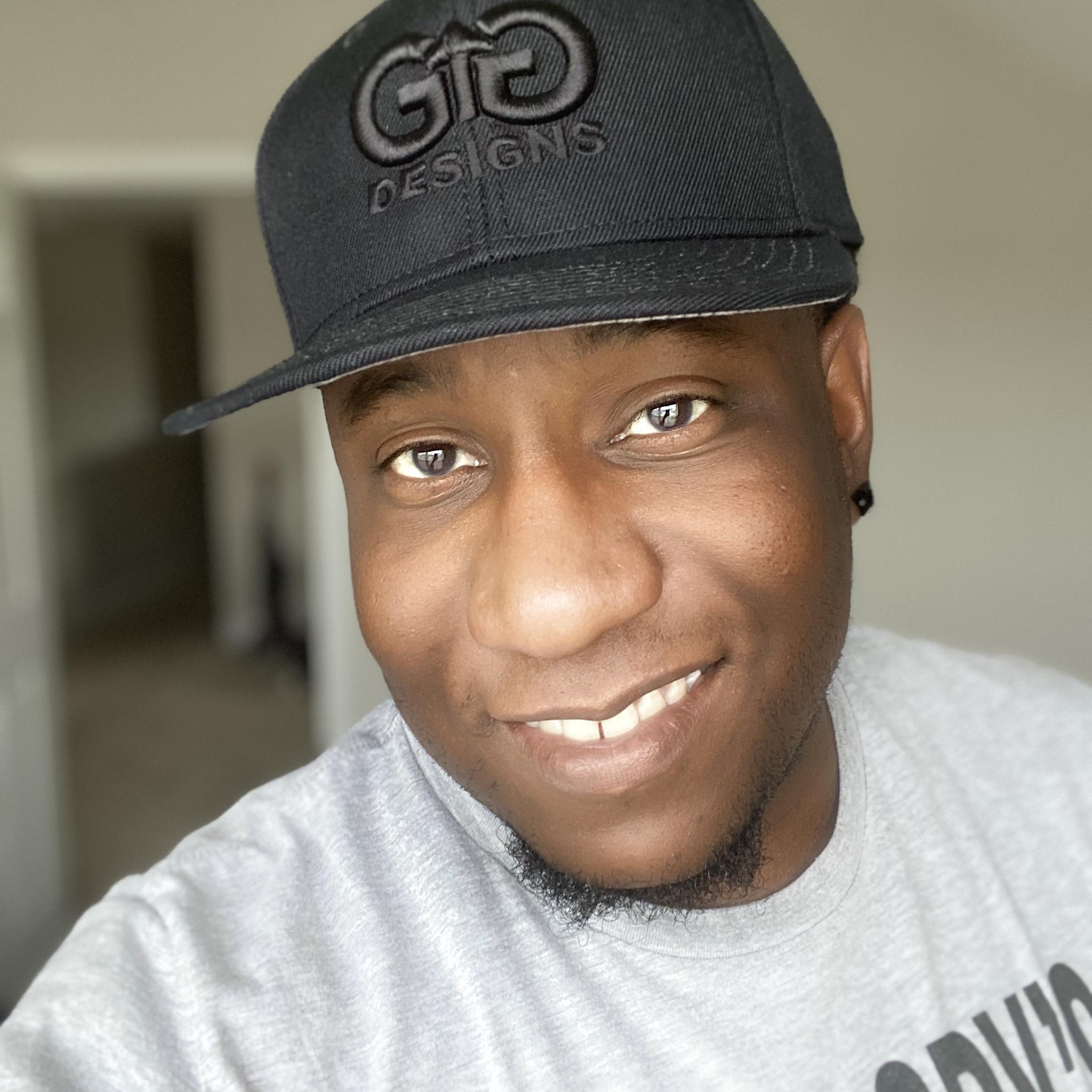 Fora Author - Thaddaeus Lamb