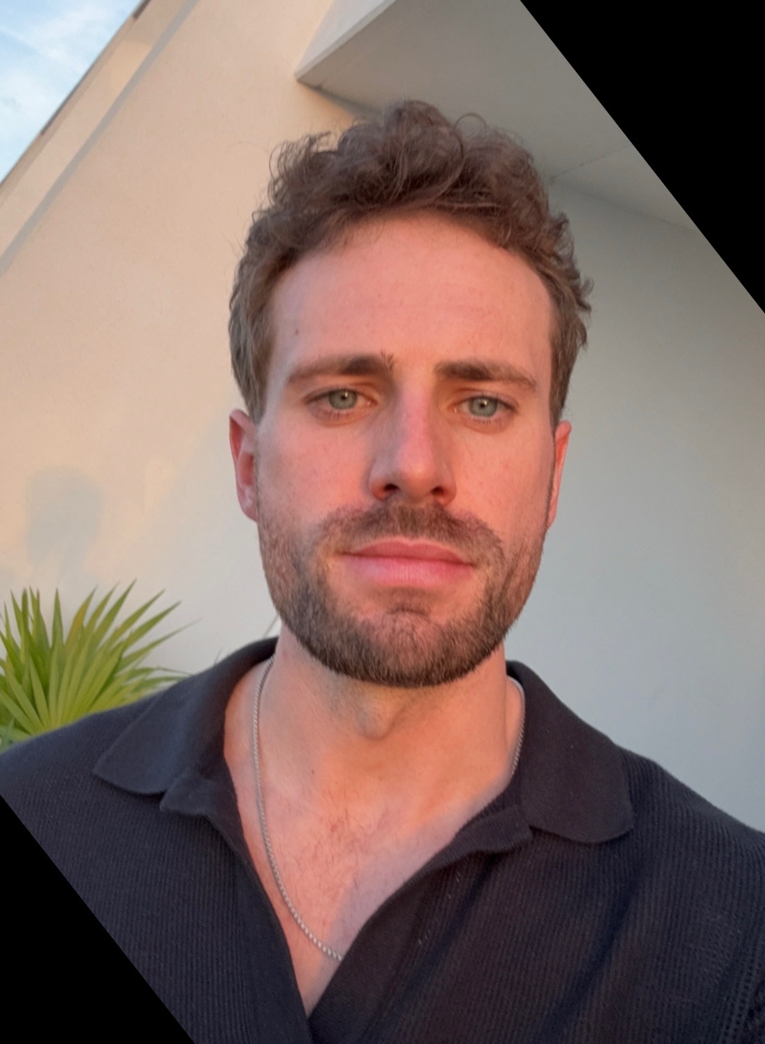 Fora Author - Chris Sellers