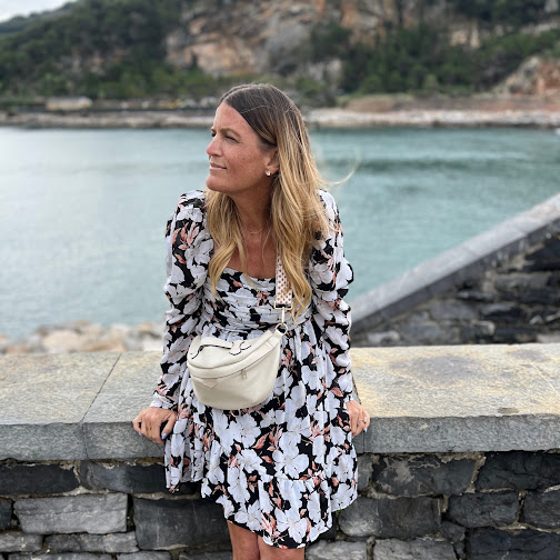 Fora Author - Kelley Rex