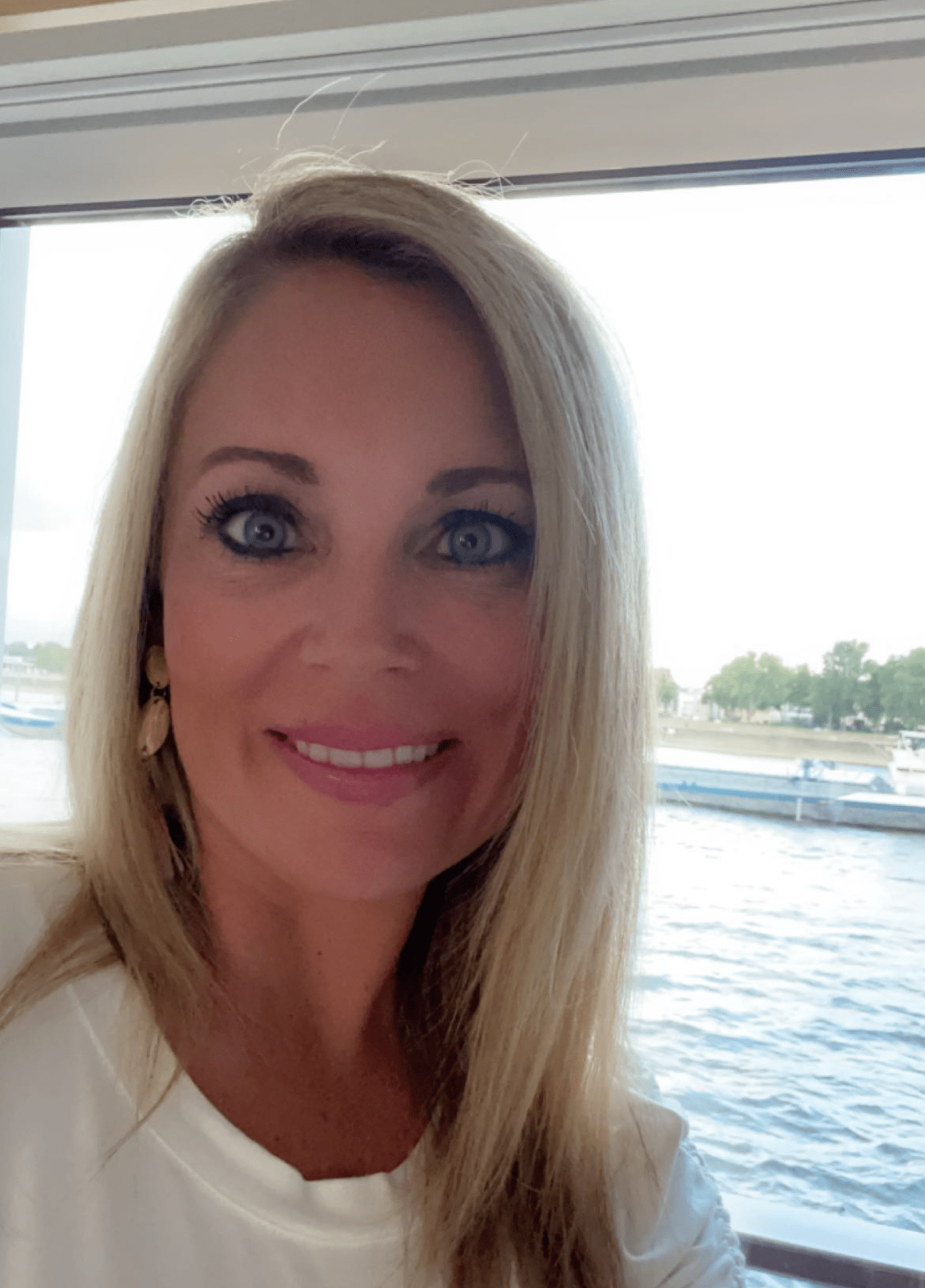 Courtney Smith curated by Courtney Smith