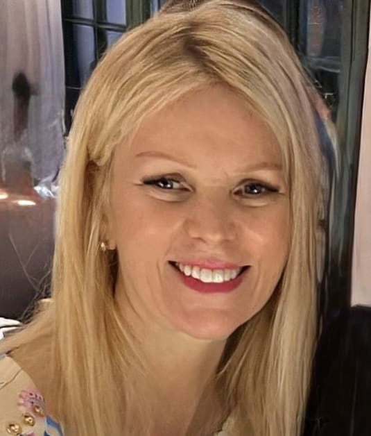 Advisor - Caren Holmes