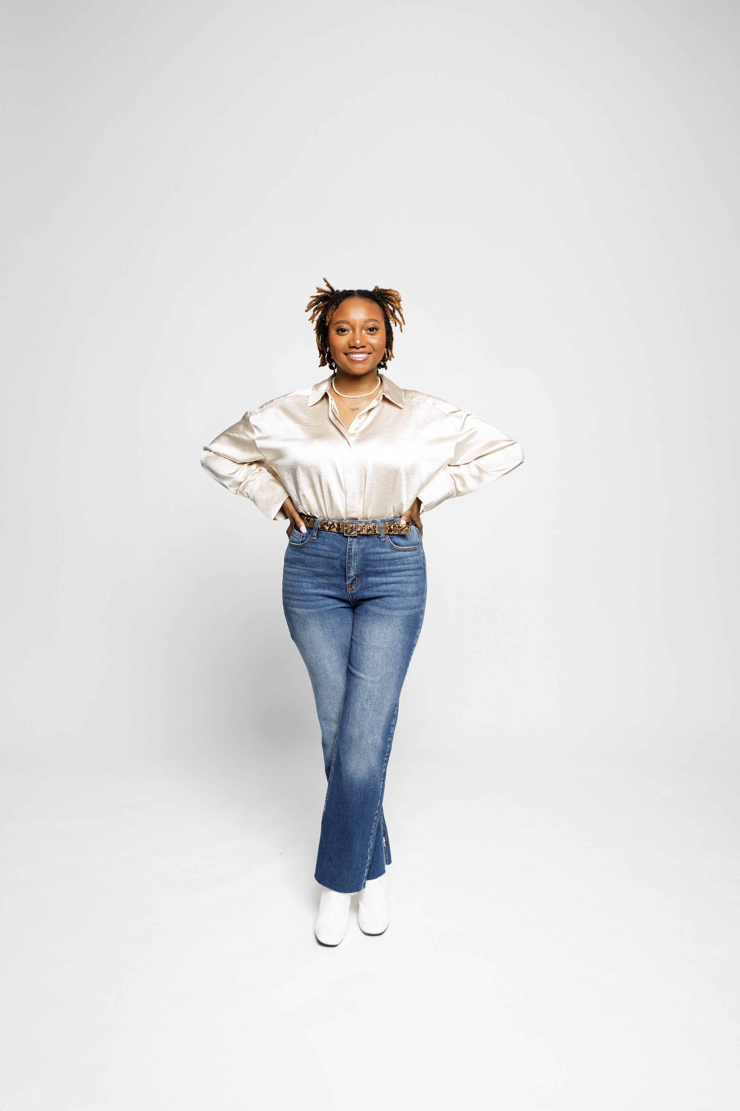 Advisor - Angel Foster