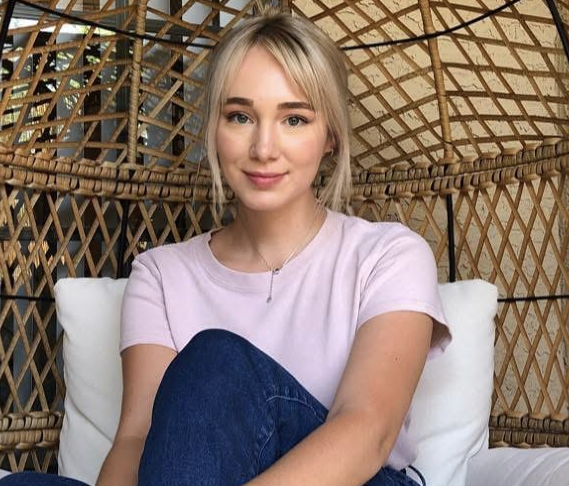Advisor - Julia Bauer
