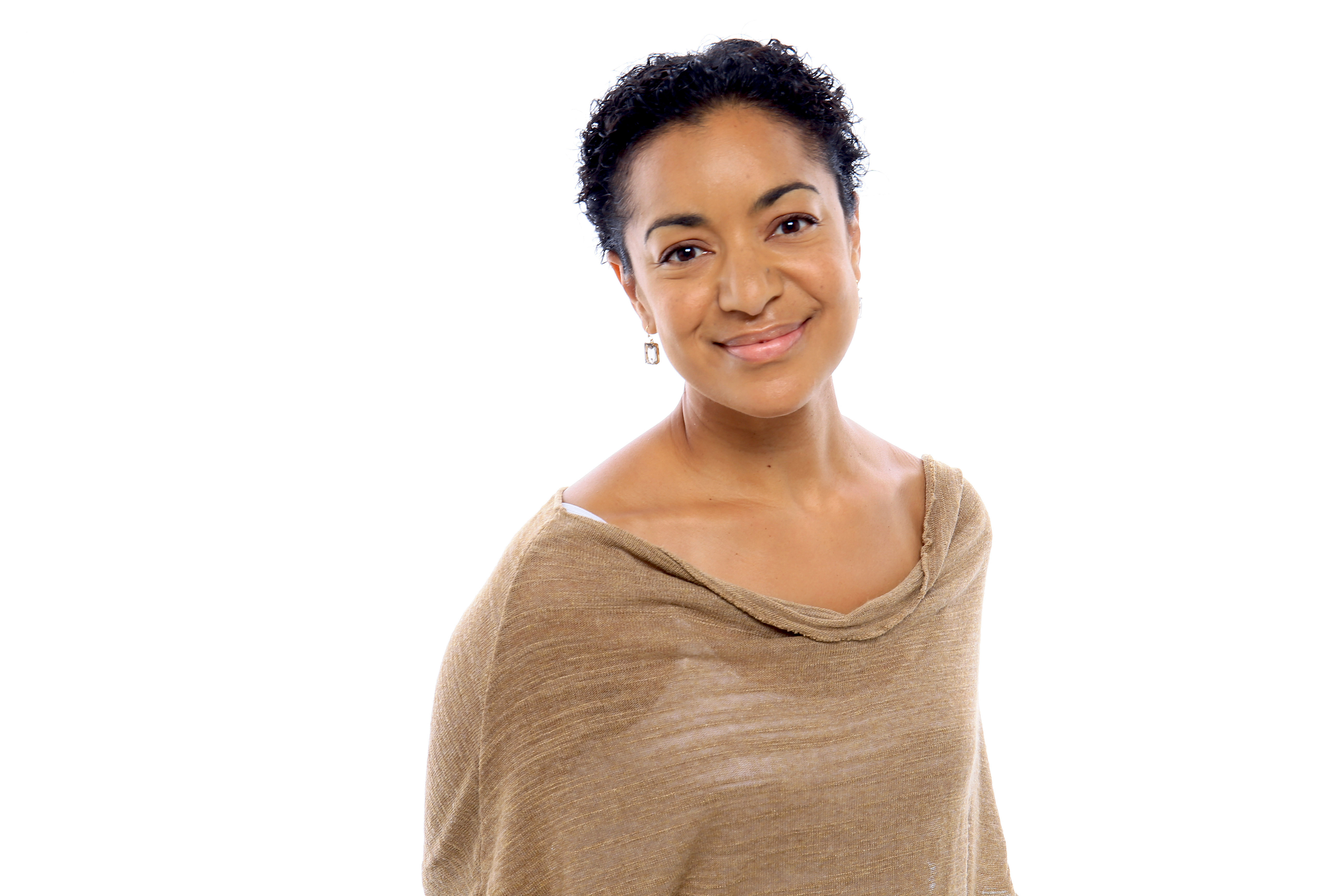 Travel Advisor - Leyla Farah