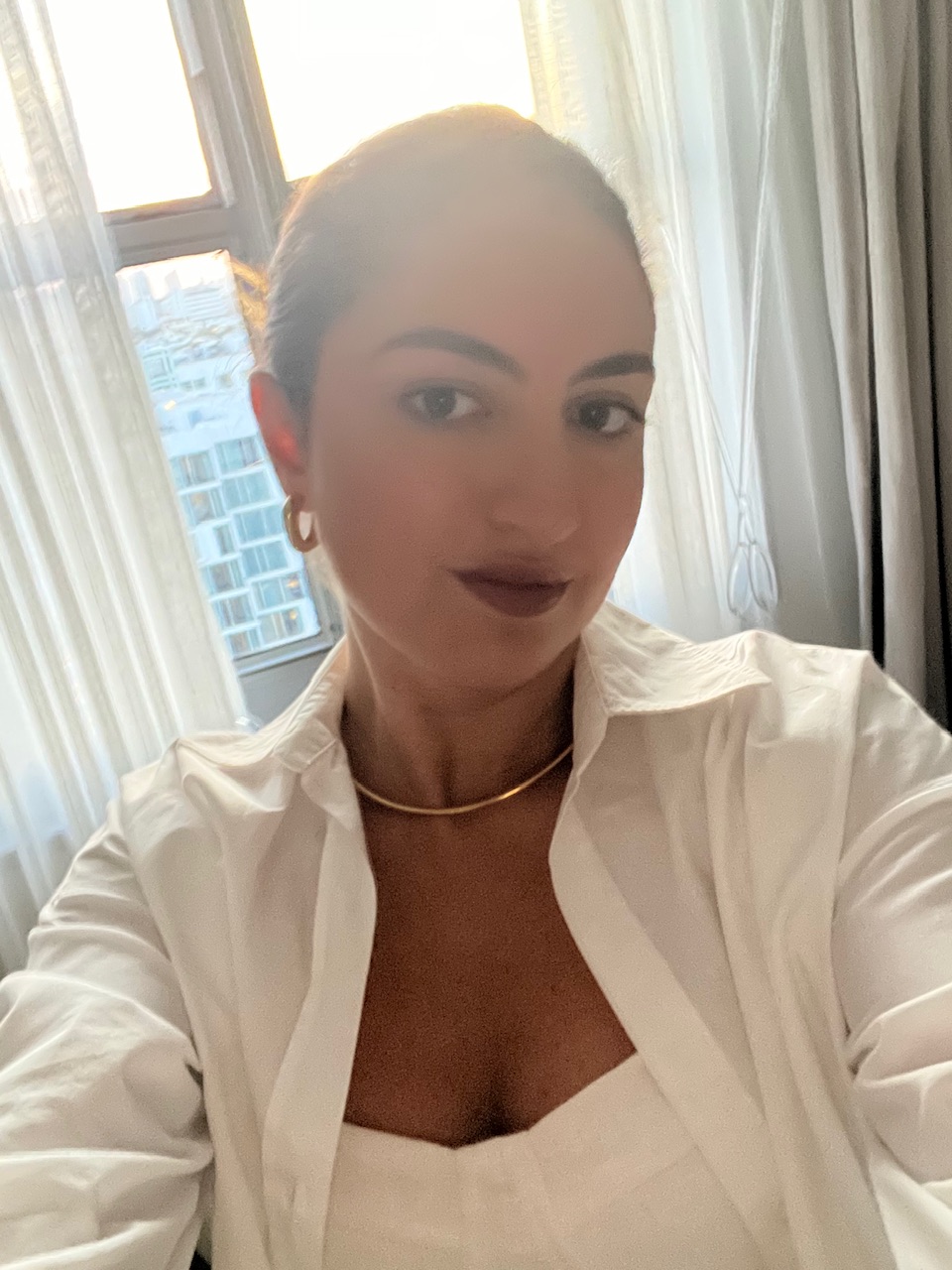 Fora Author - Mayara Berthoud