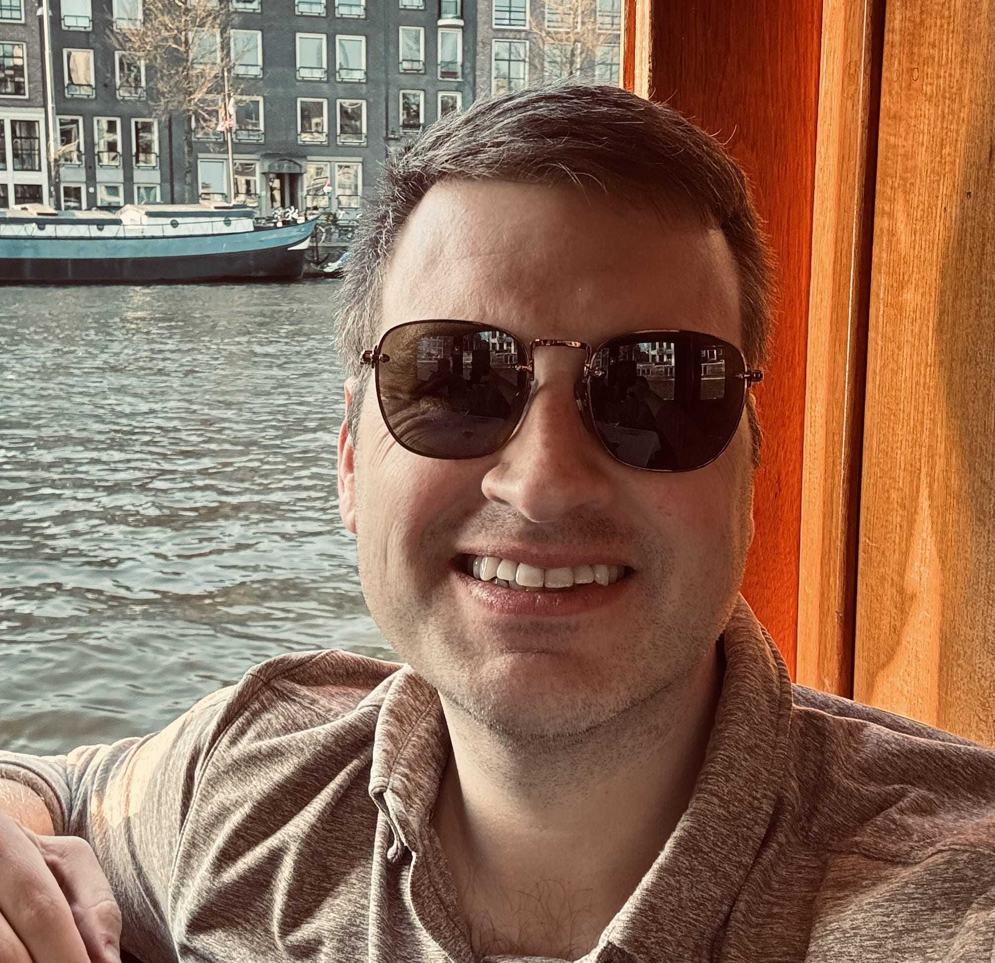 Travel Advisor - Sean Dewey