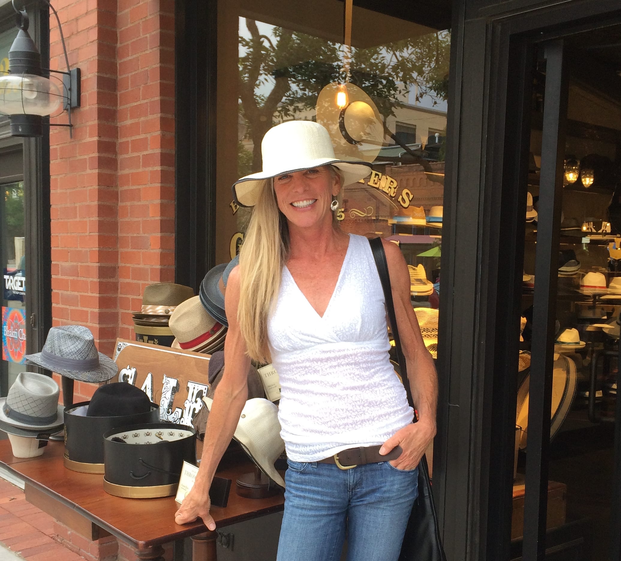 Travel Advisor - Cindy Brown