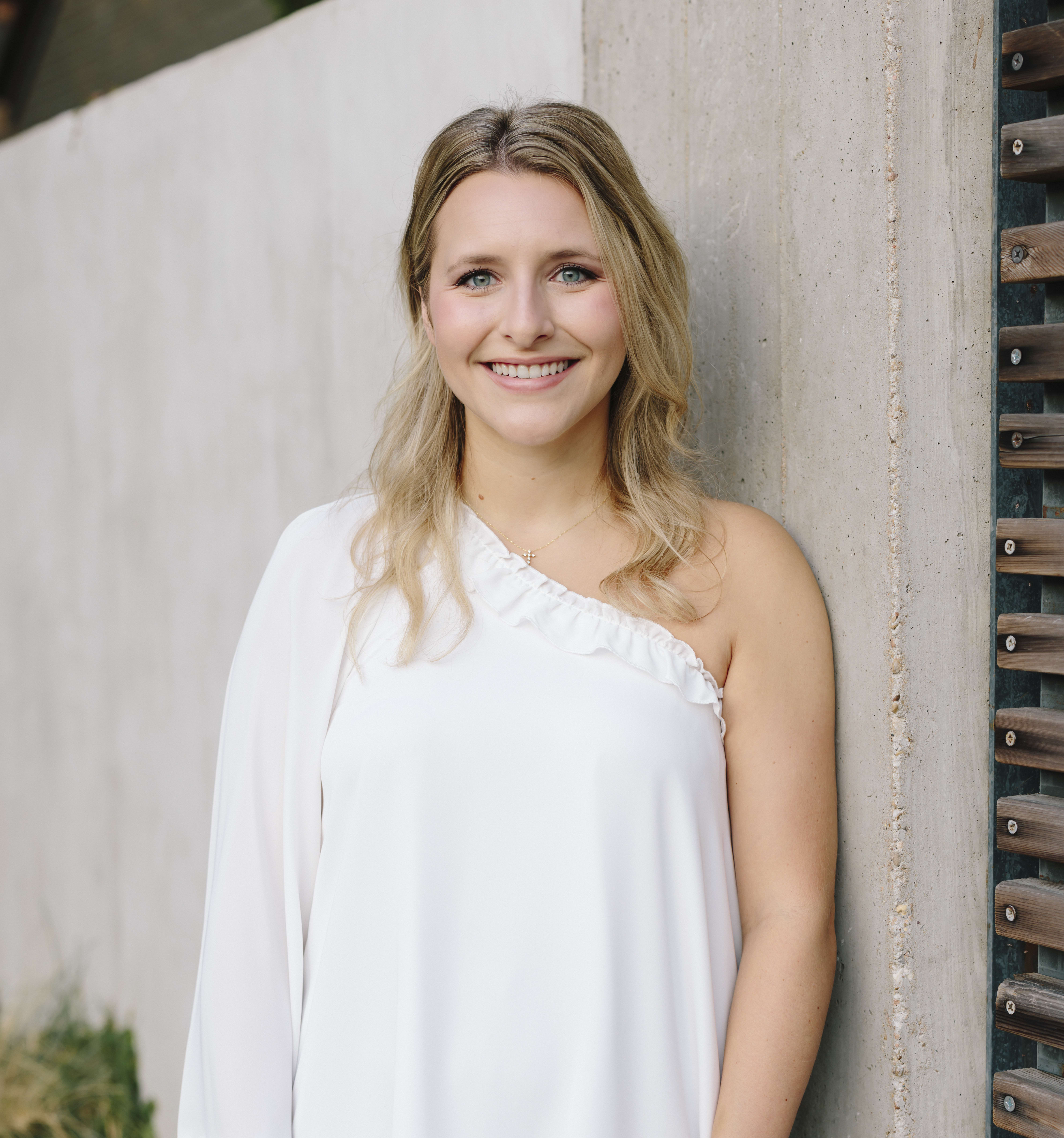 Advisor - Rhiannon Williams