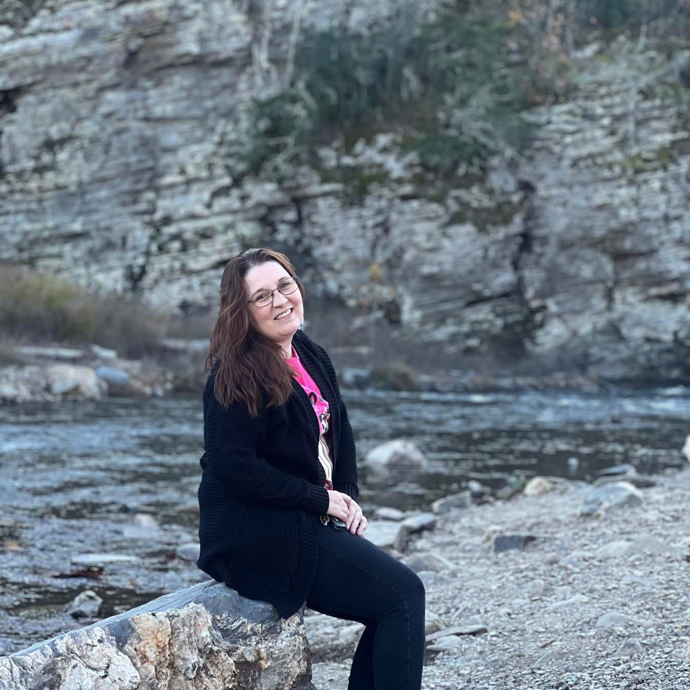 Travel Advisor - April Lyons