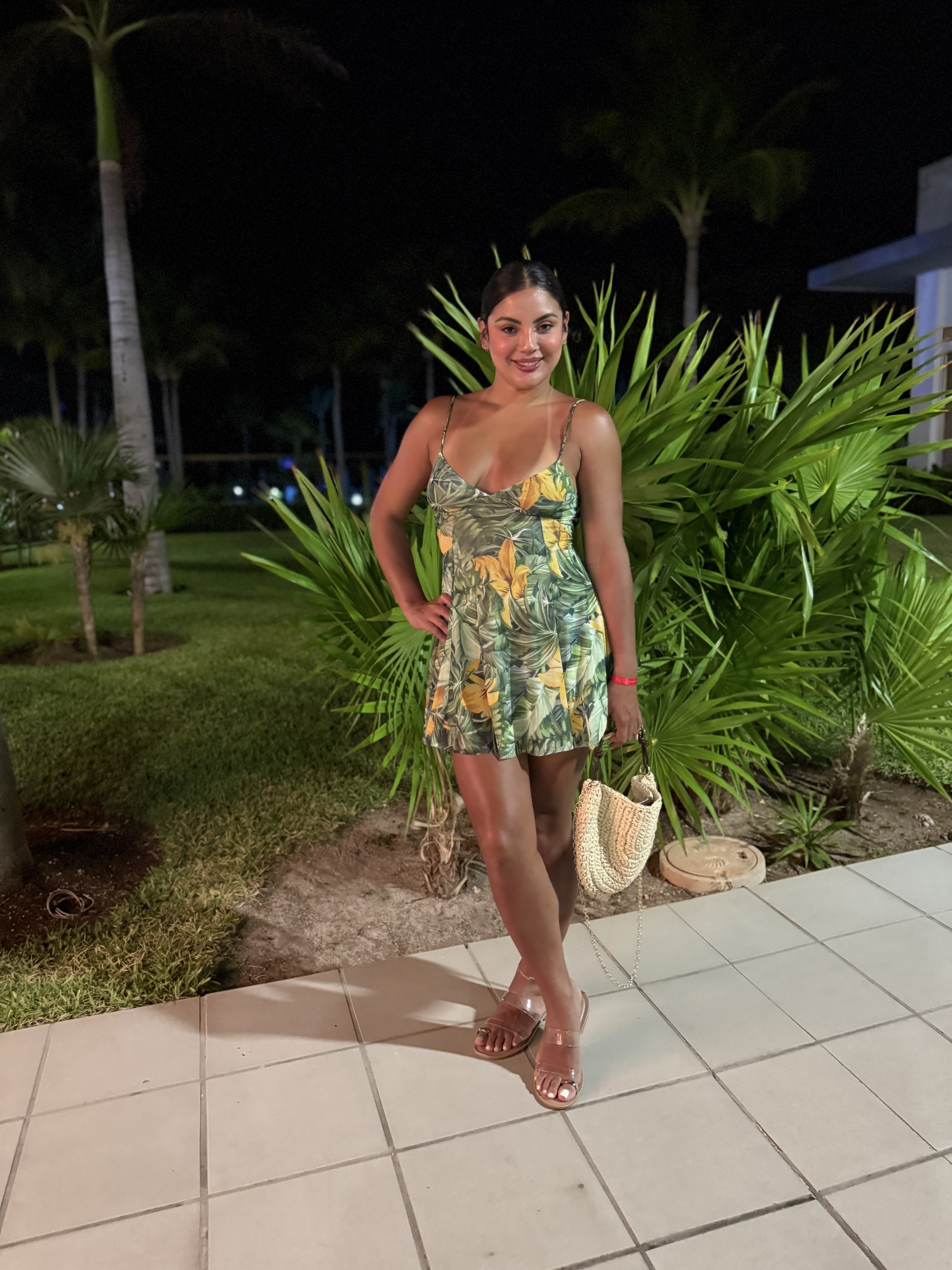 Travel Advisor - Amber Serrano