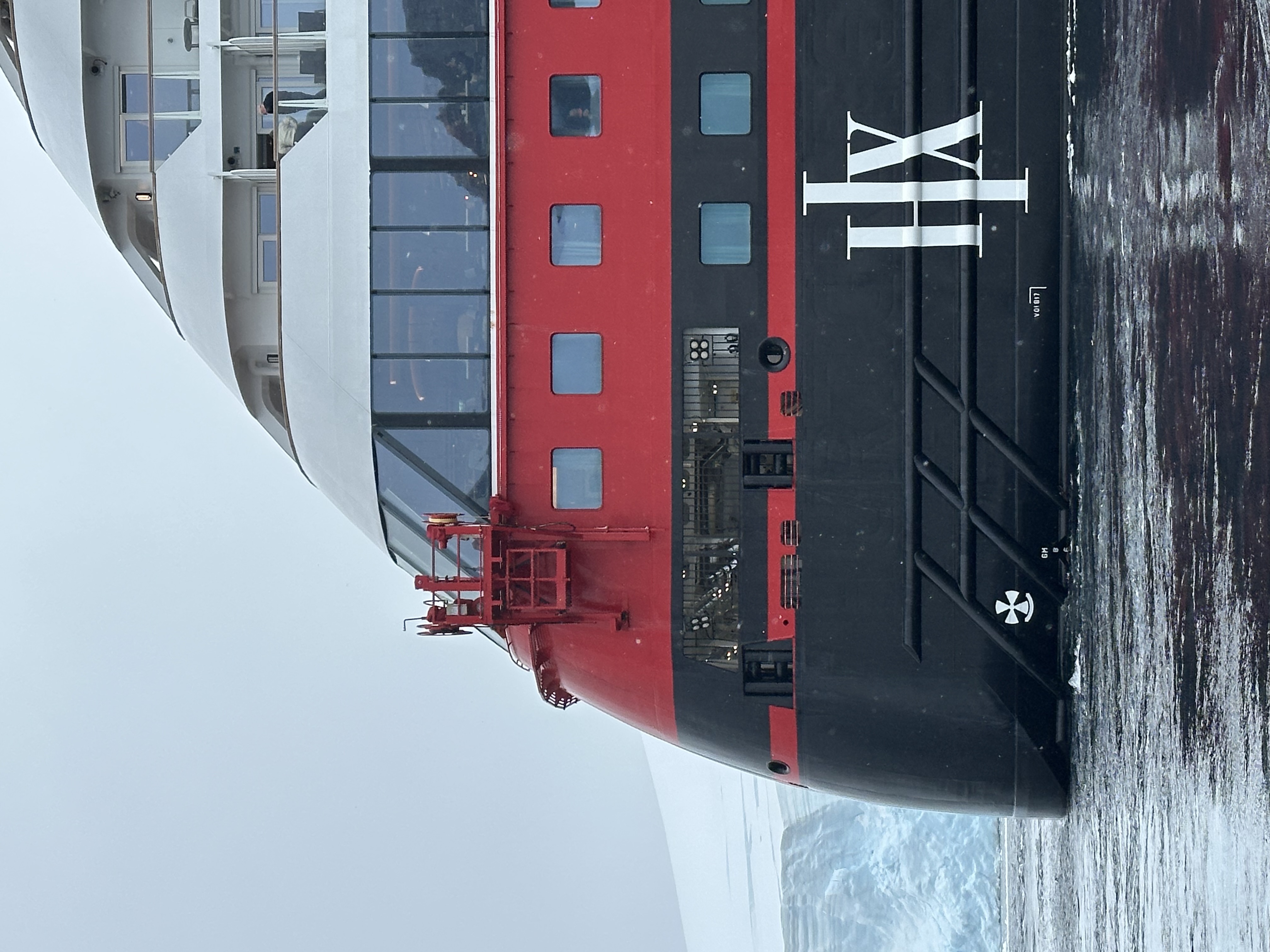 HX Expeditions Antarctica Experience: A First-Hand Guide to the White ...
