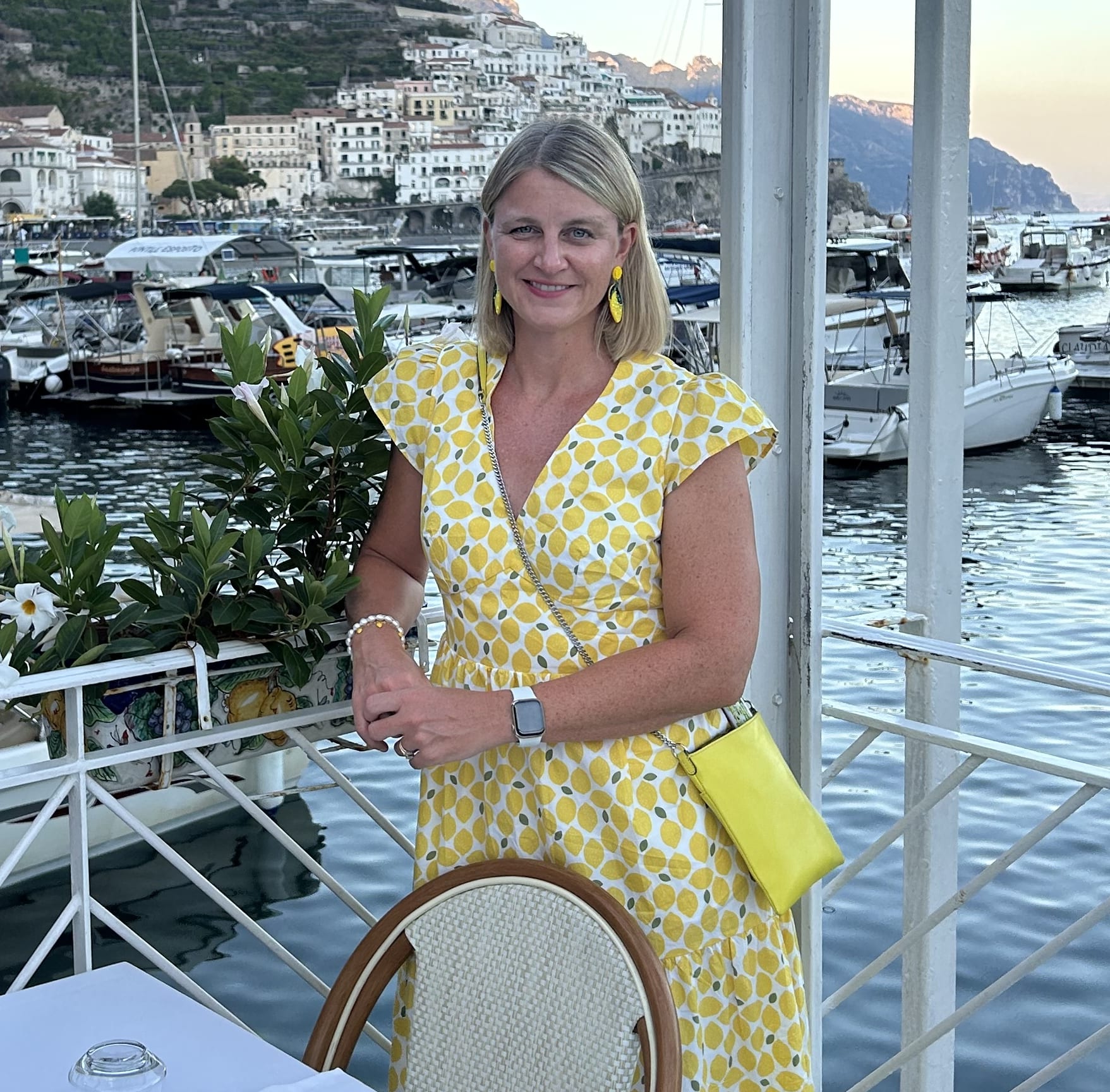 Fora Author - Kelly Baranko