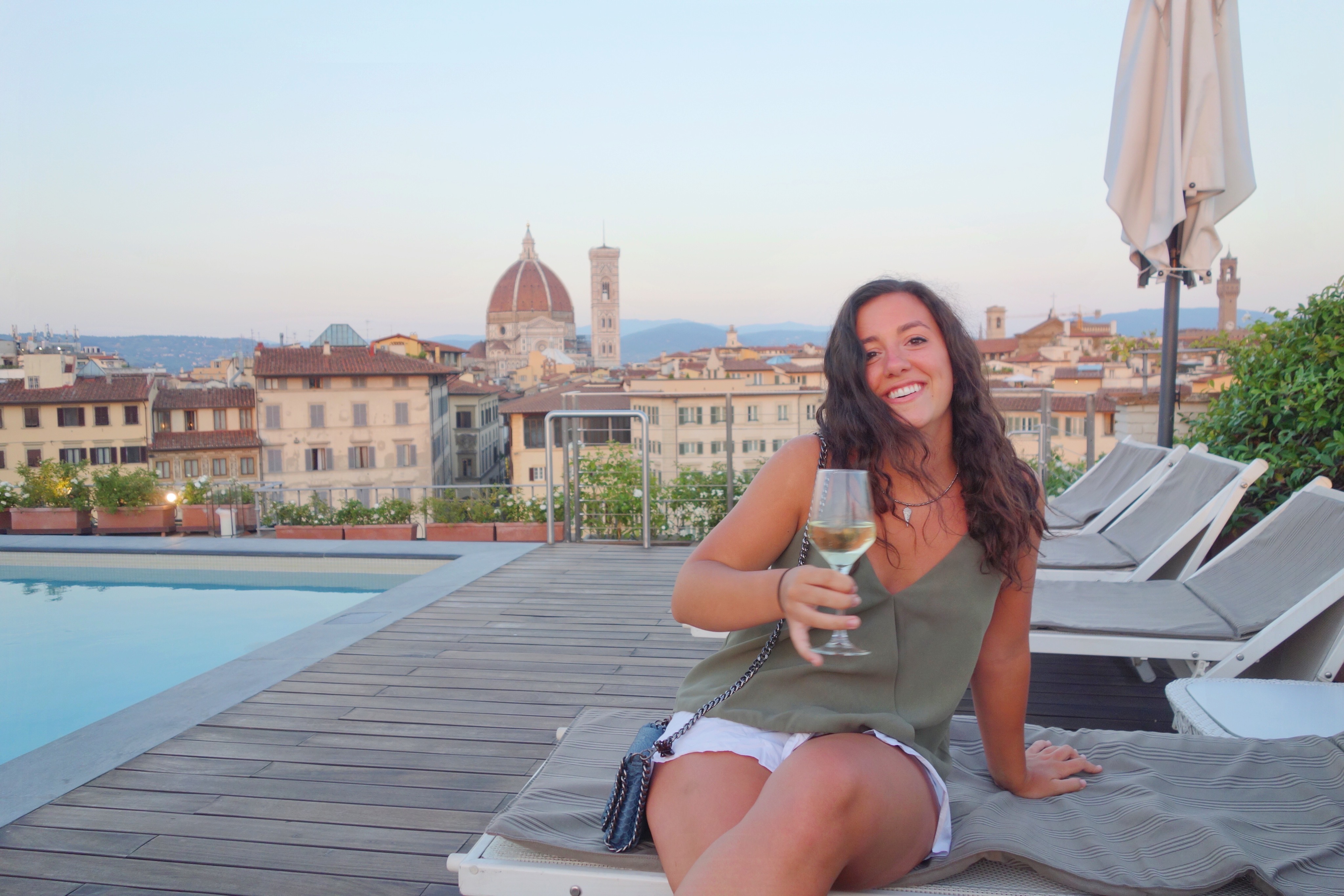 Fora Author - Katherine Bell