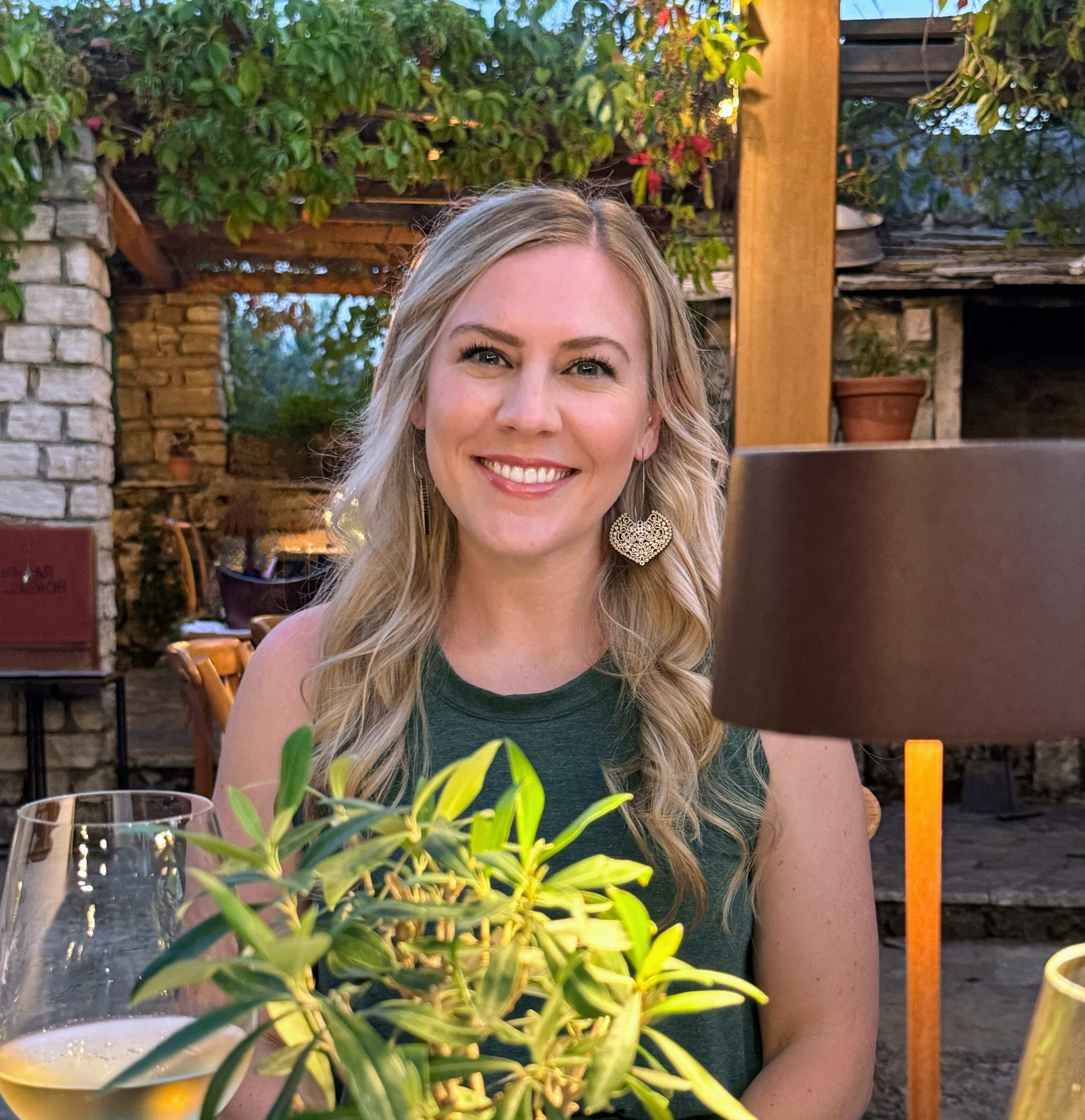 Kelly Piscitelli curated by Kelly Piscitelli