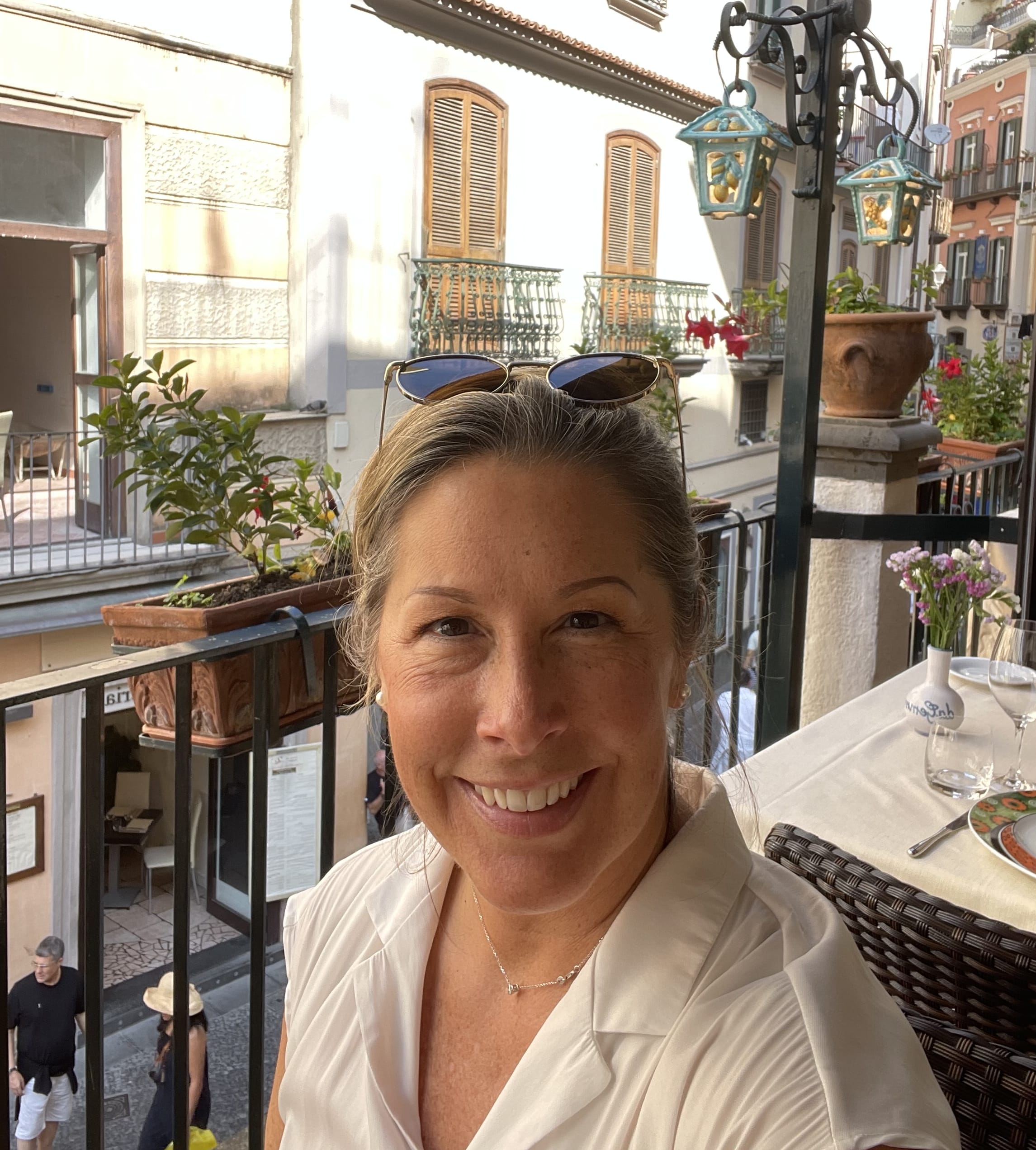 Fora Author - Becky Ball