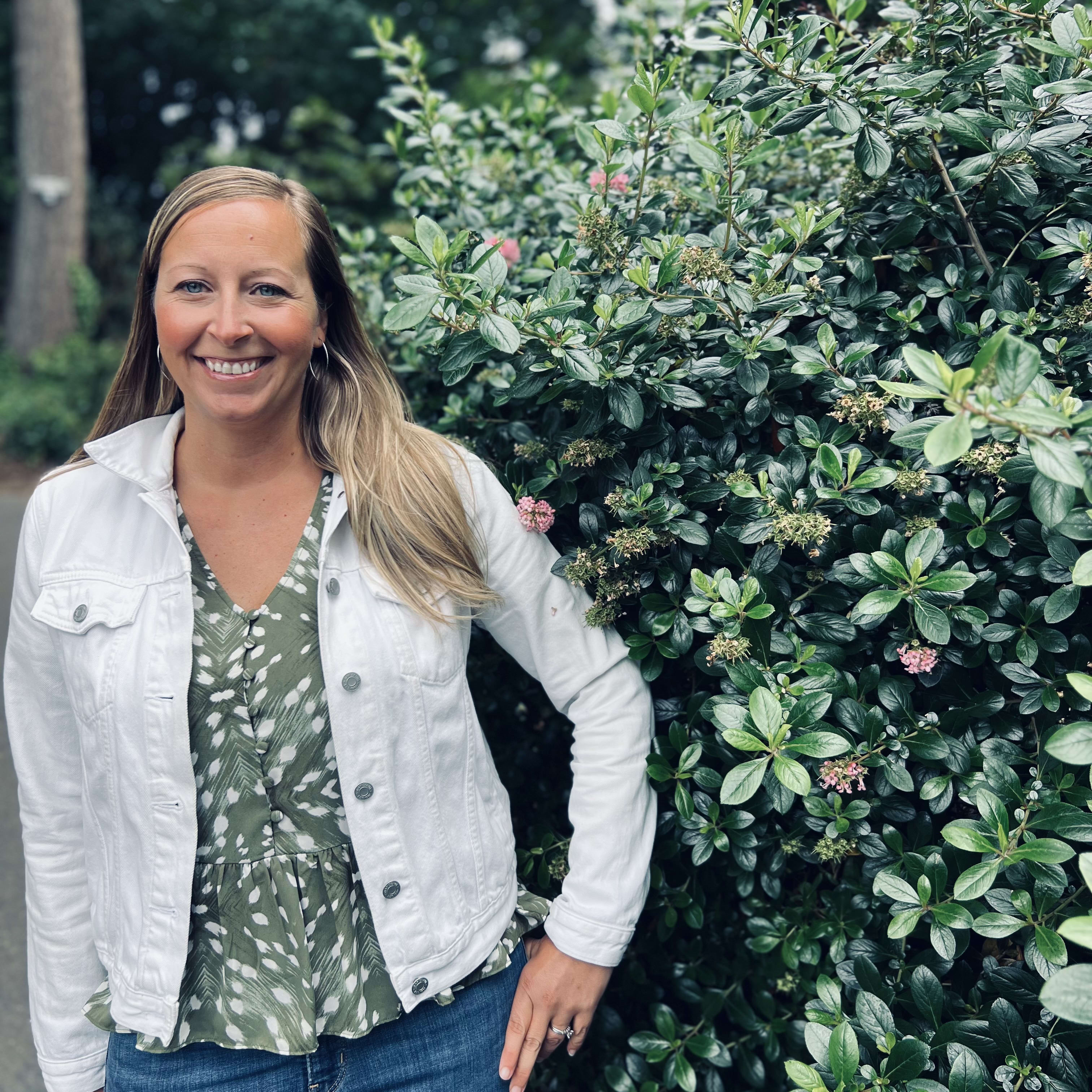 Melinda Gers curated by Melinda Gers