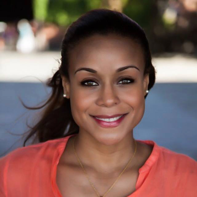 Fora Author - Janelle Davidson