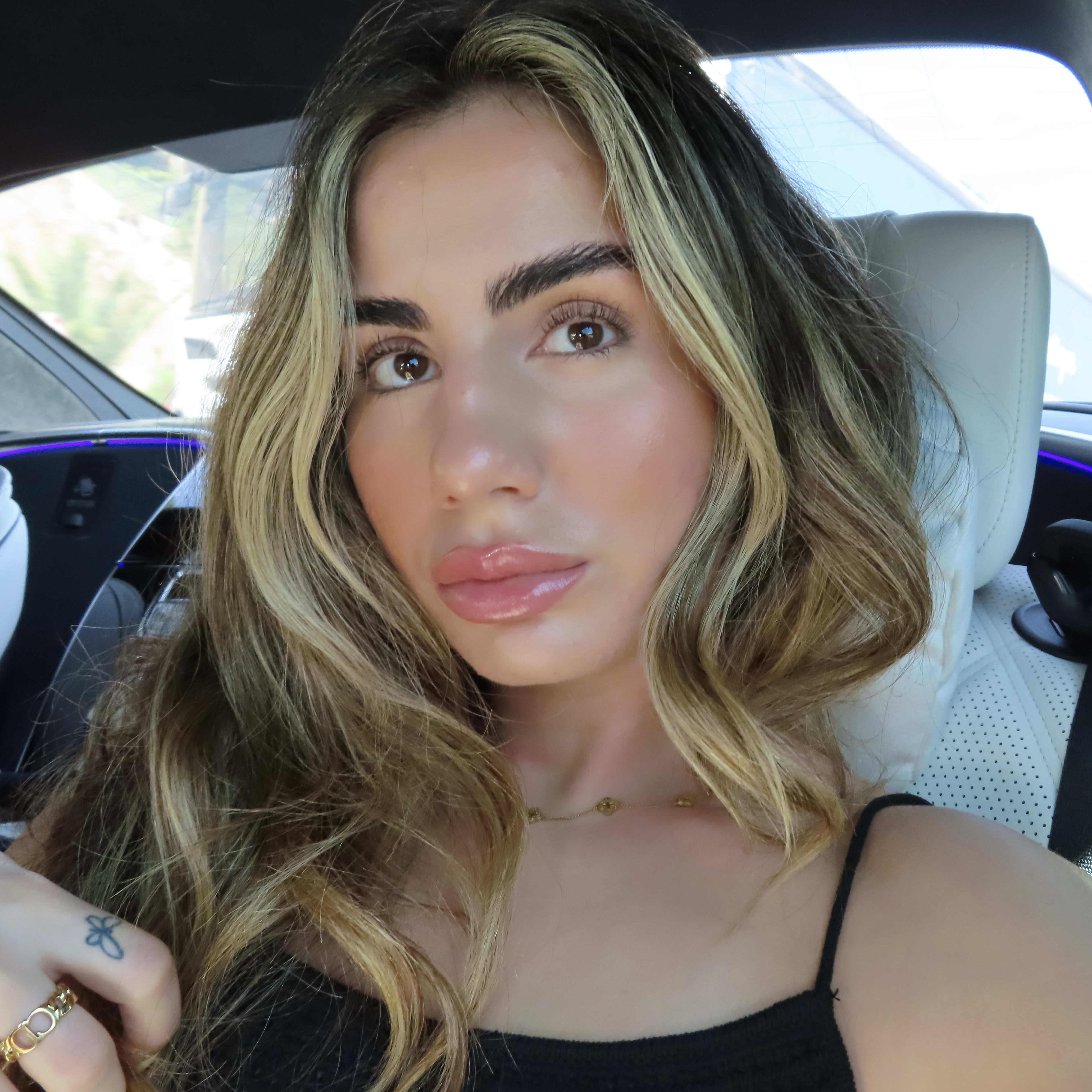 Advisor - Julia Franzese