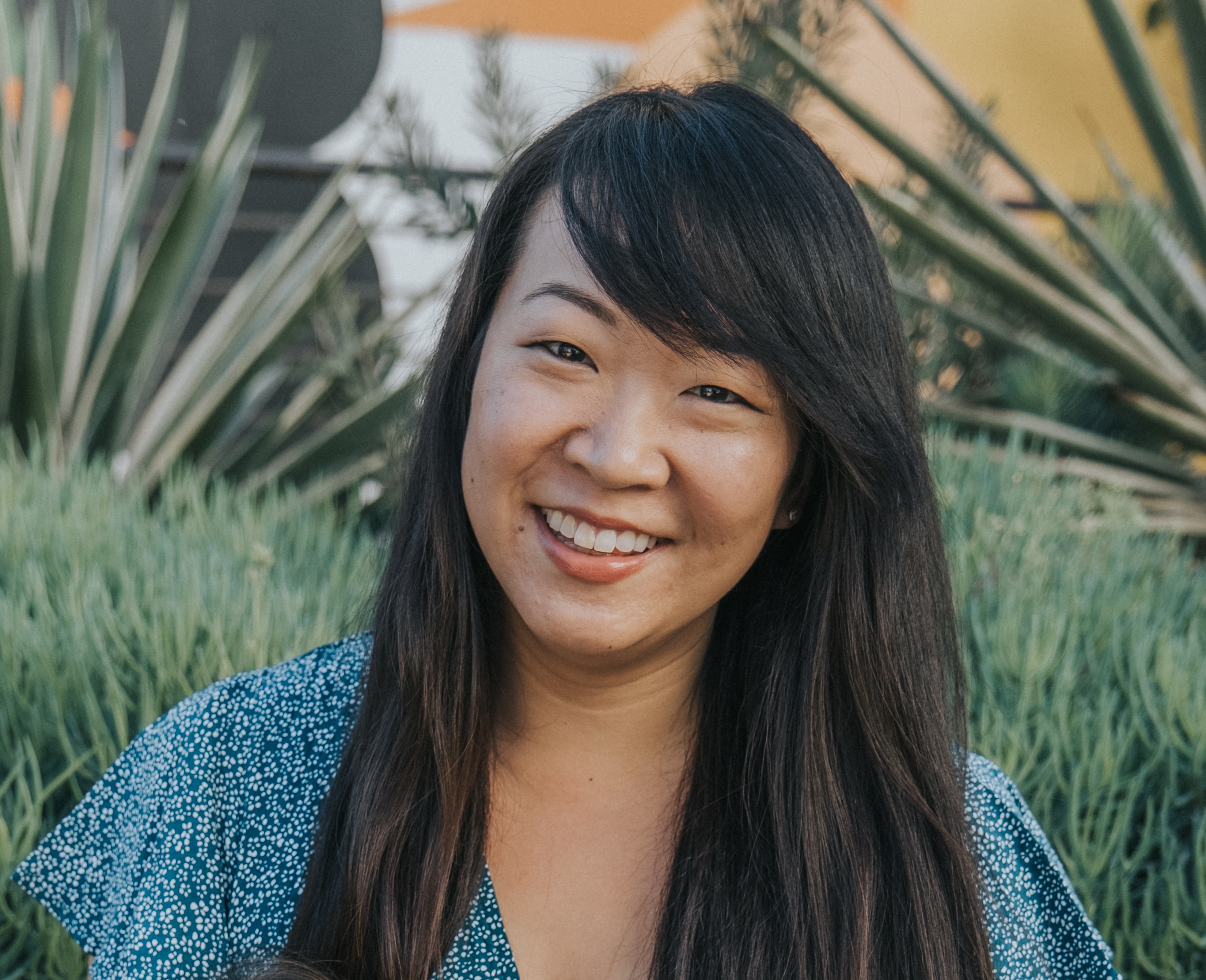 Advisor - Tiffany Too