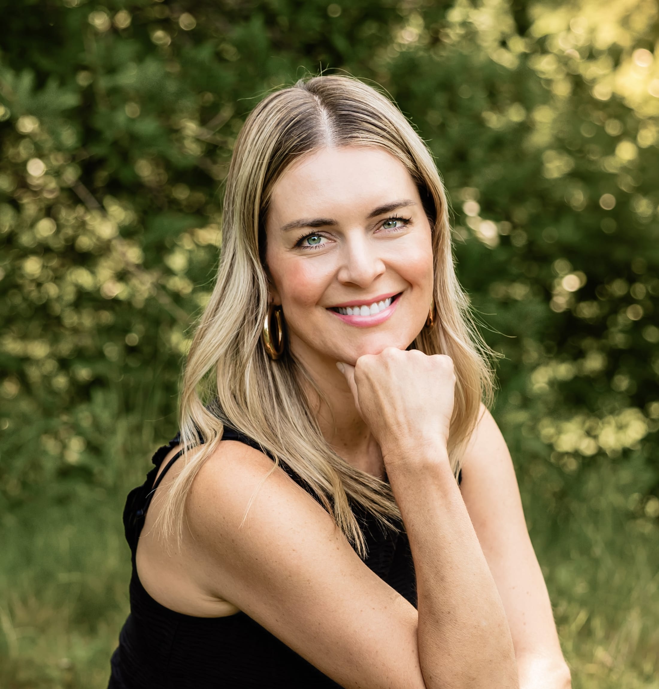 Fora Author - Lauren Goodman