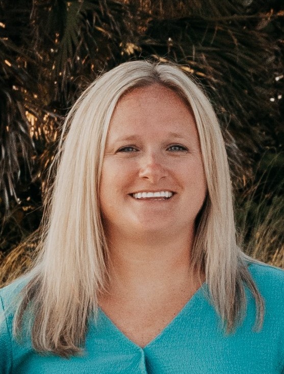 Travel Advisor - Elise Mackey