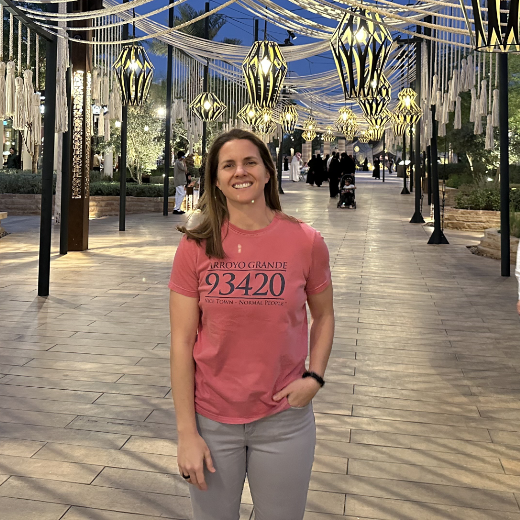 Fora Author - Laura Arnold