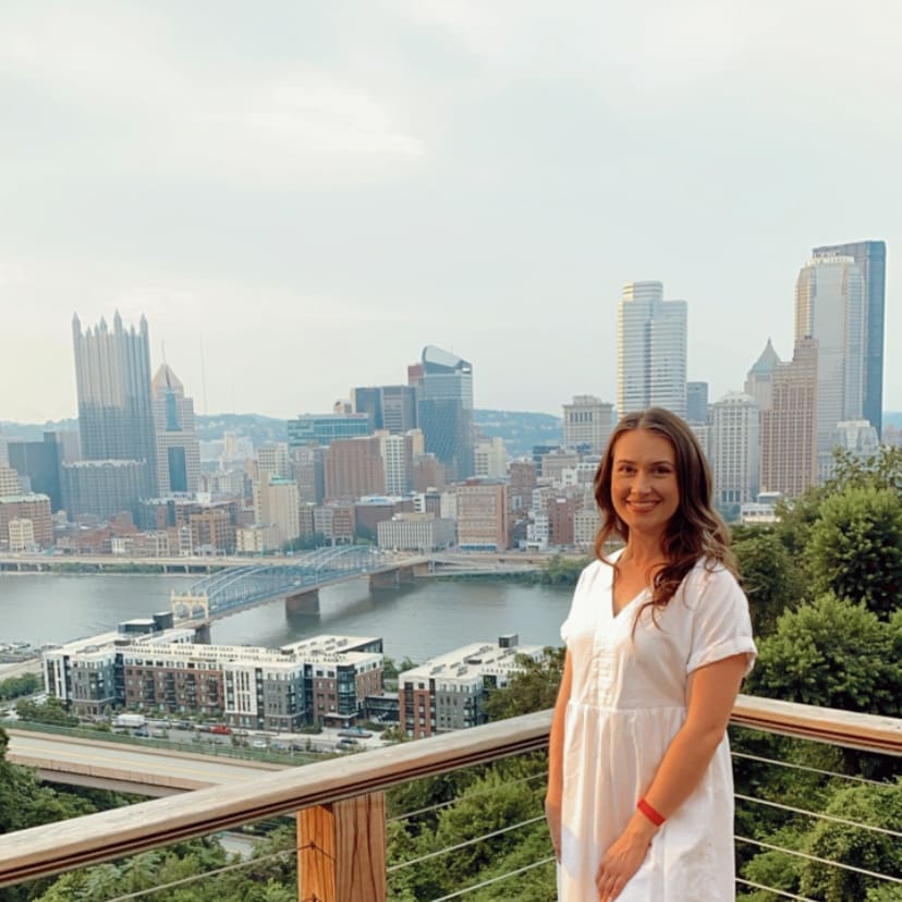 Fora Author - Veronica Moyer
