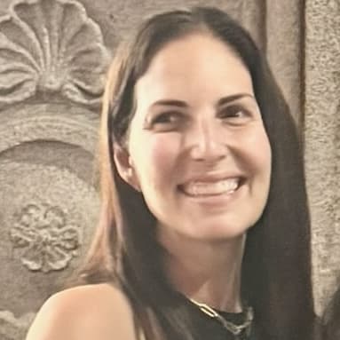 Advisor - Hillary Posternak