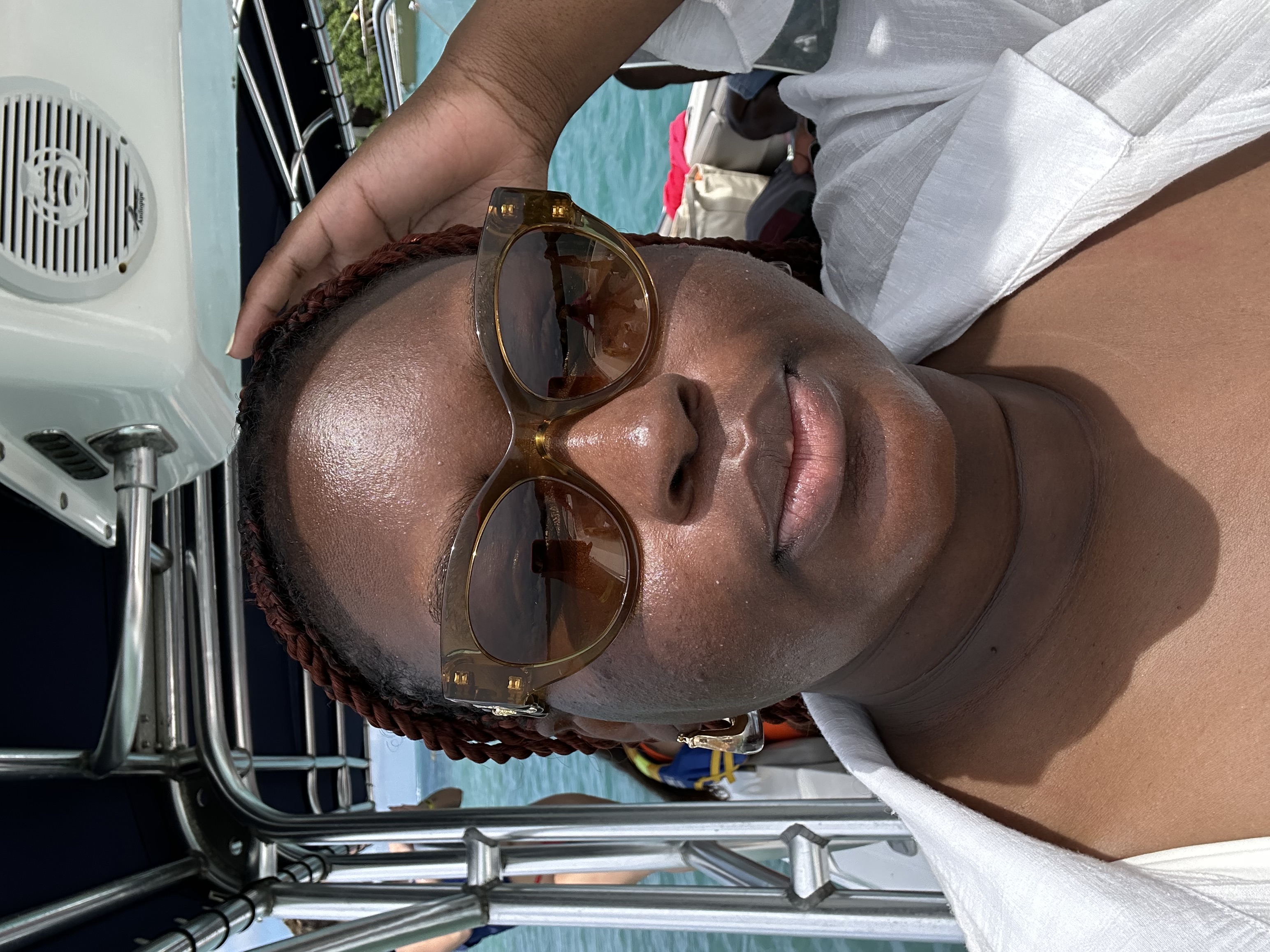 Fora Author - Adaeze Nwaezeigwe