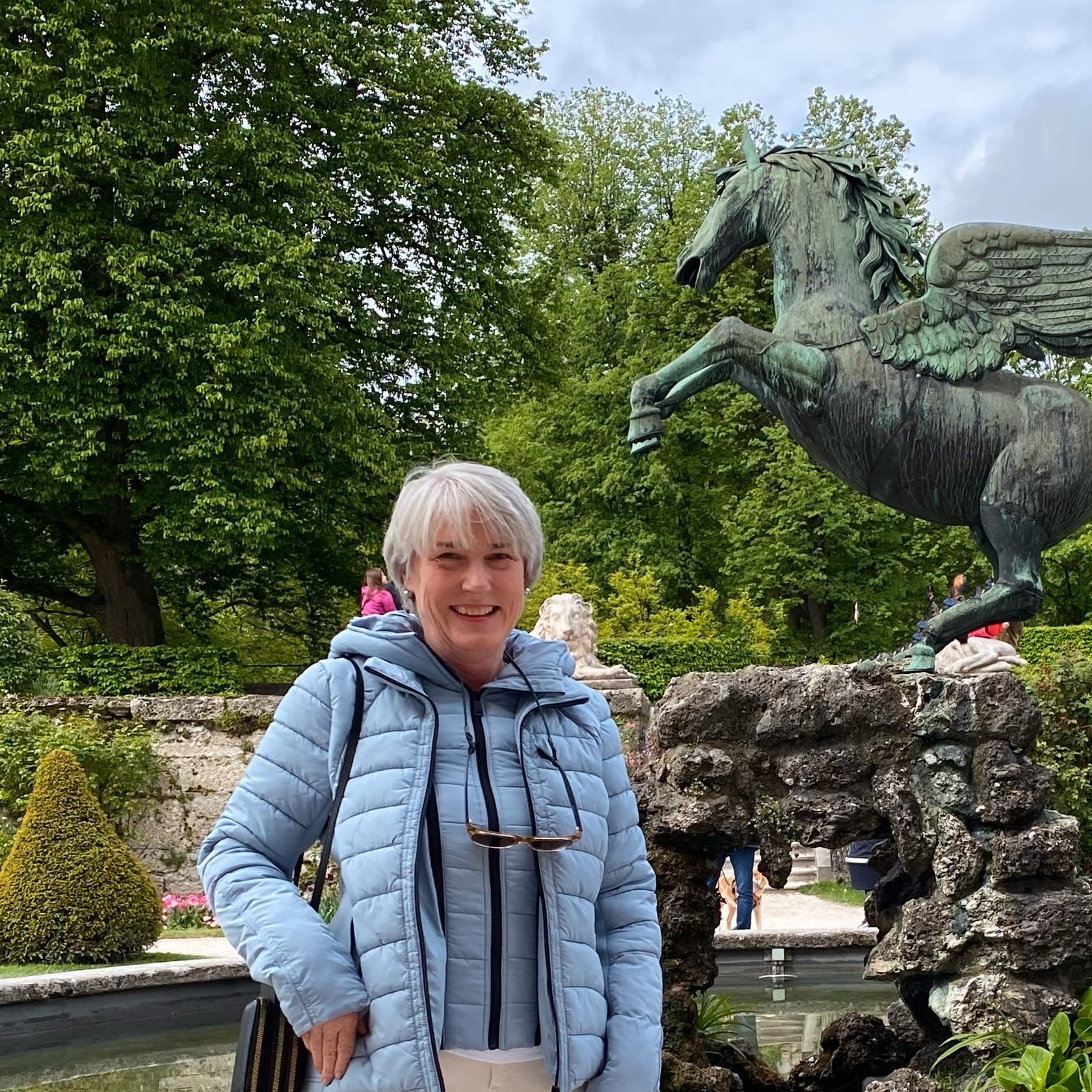 Fora Author - Carla Gore
