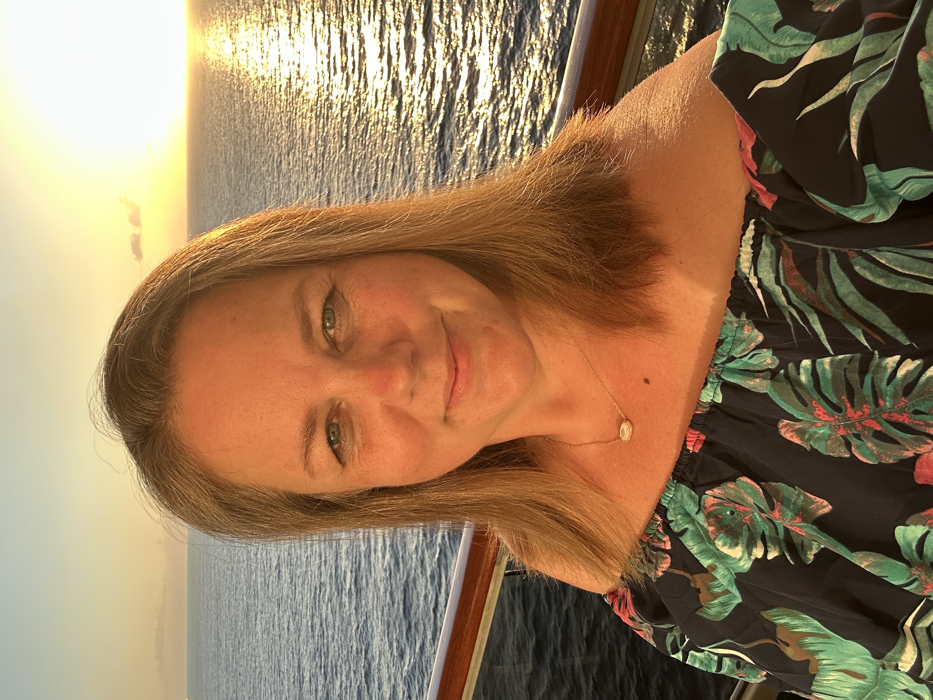 Fora Author - Kelly Paitl