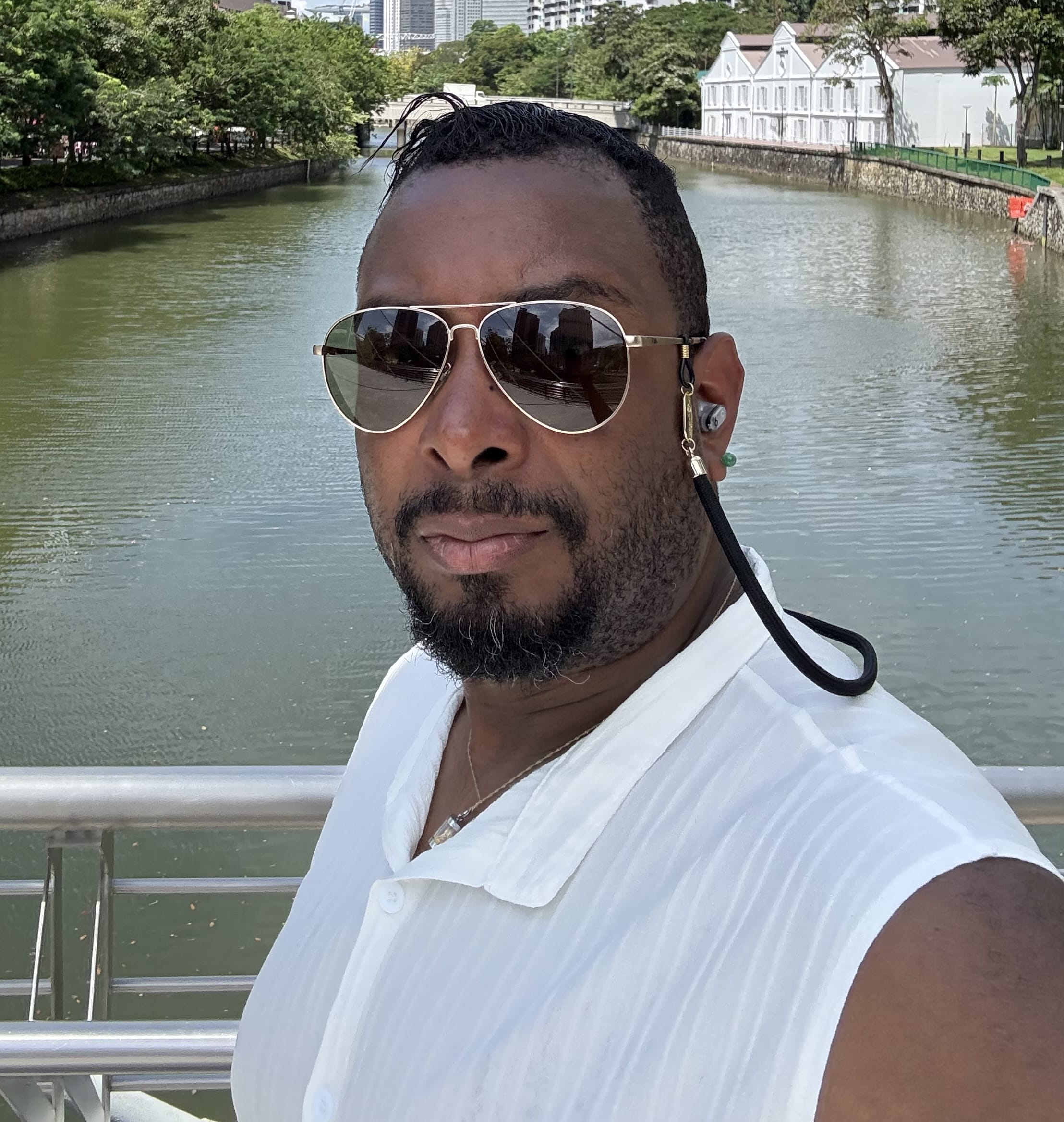 Fora Author - Blade Williams