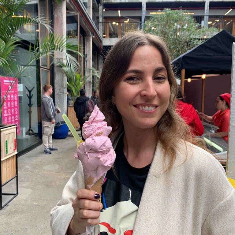 Advisor - Camila Perez