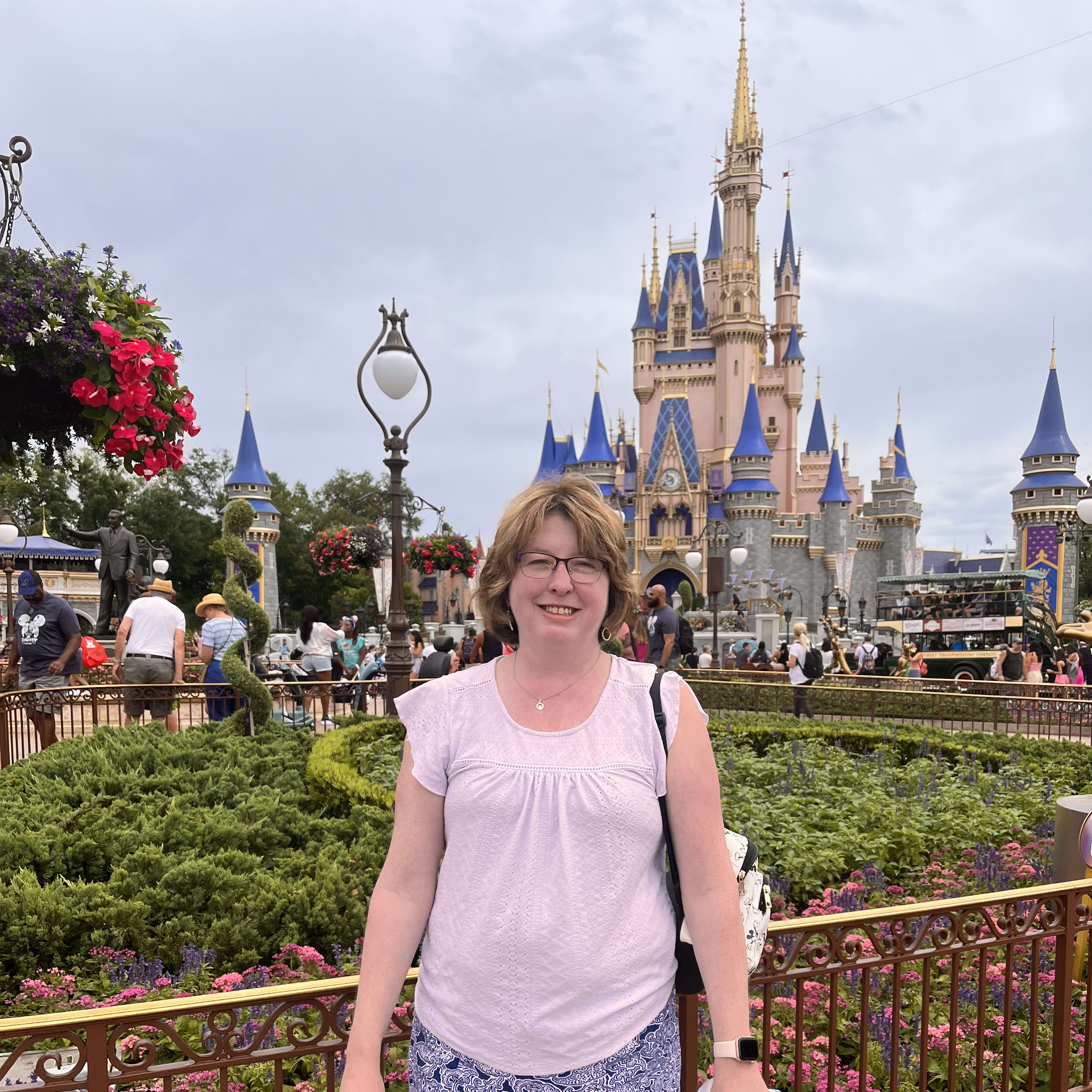 Fora Author - Debra Bandas
