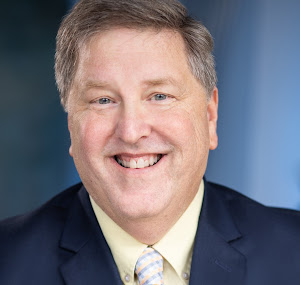 Fora Author - Michael Evans